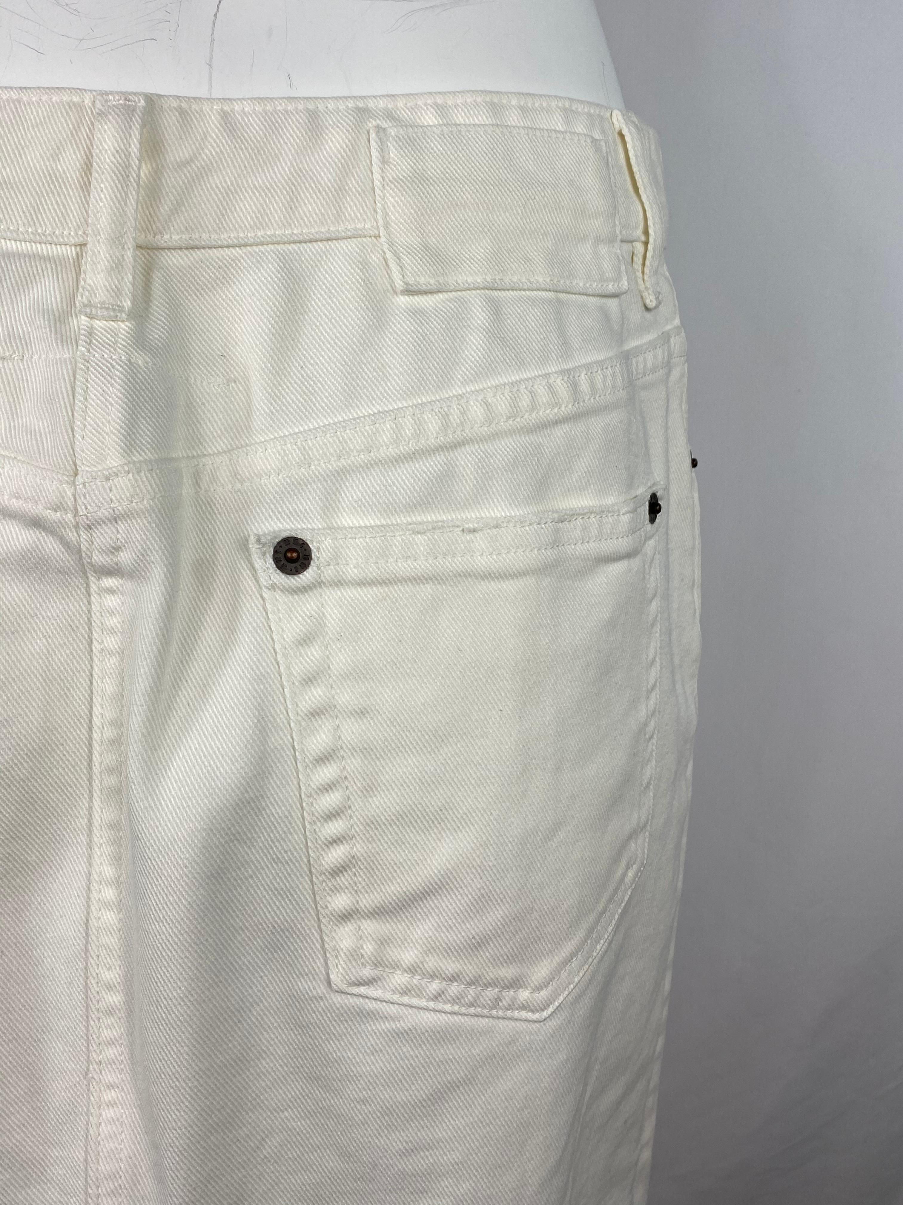MM6 Maison Margiela White Denim Pencil Skirt, Size 42 In Excellent Condition For Sale In Beverly Hills, CA