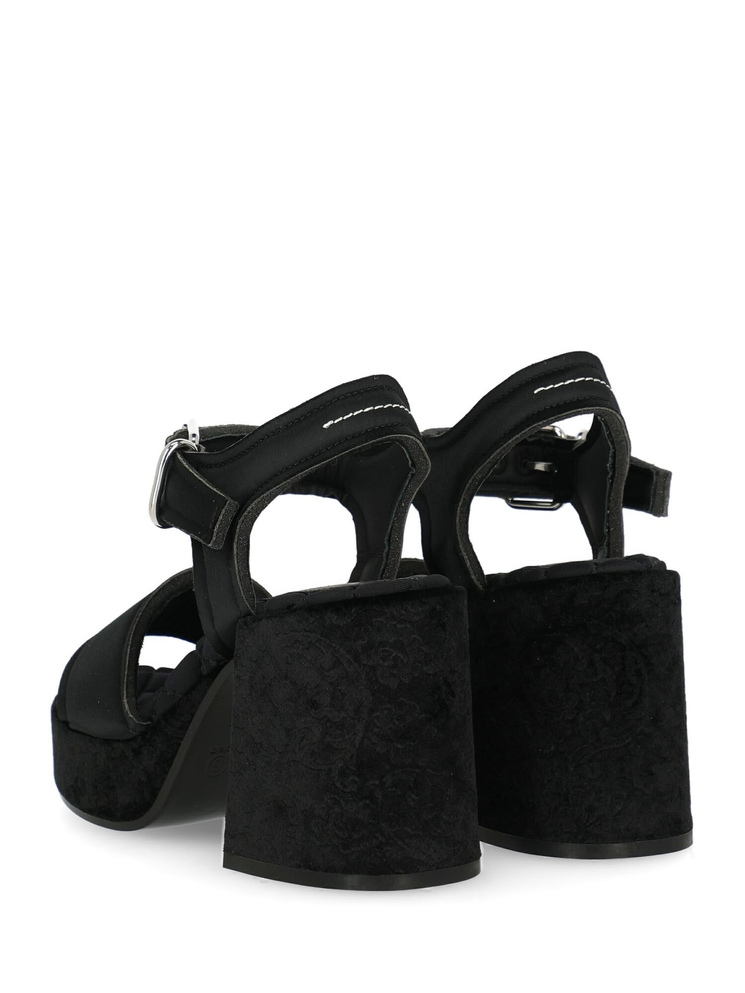 Women's Mm6 Maison Margiela Woman Sandals Black Fabric IT 36 For Sale