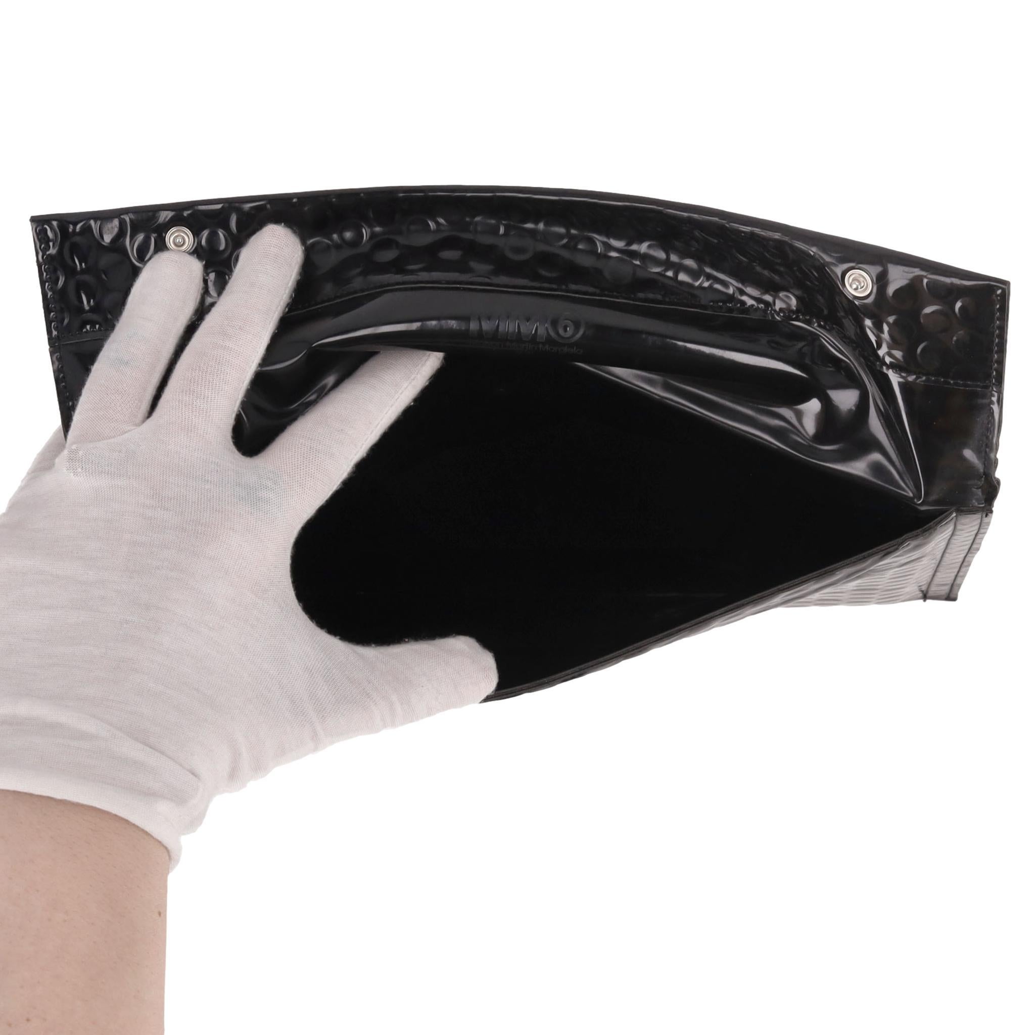 Women's MM6 Maison Martin Margiela Bubble Wrap Clutch Bag For Sale