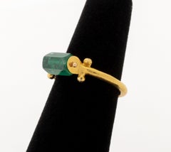 MMA Roman Style 14K Gold Emerald Swivel Ring