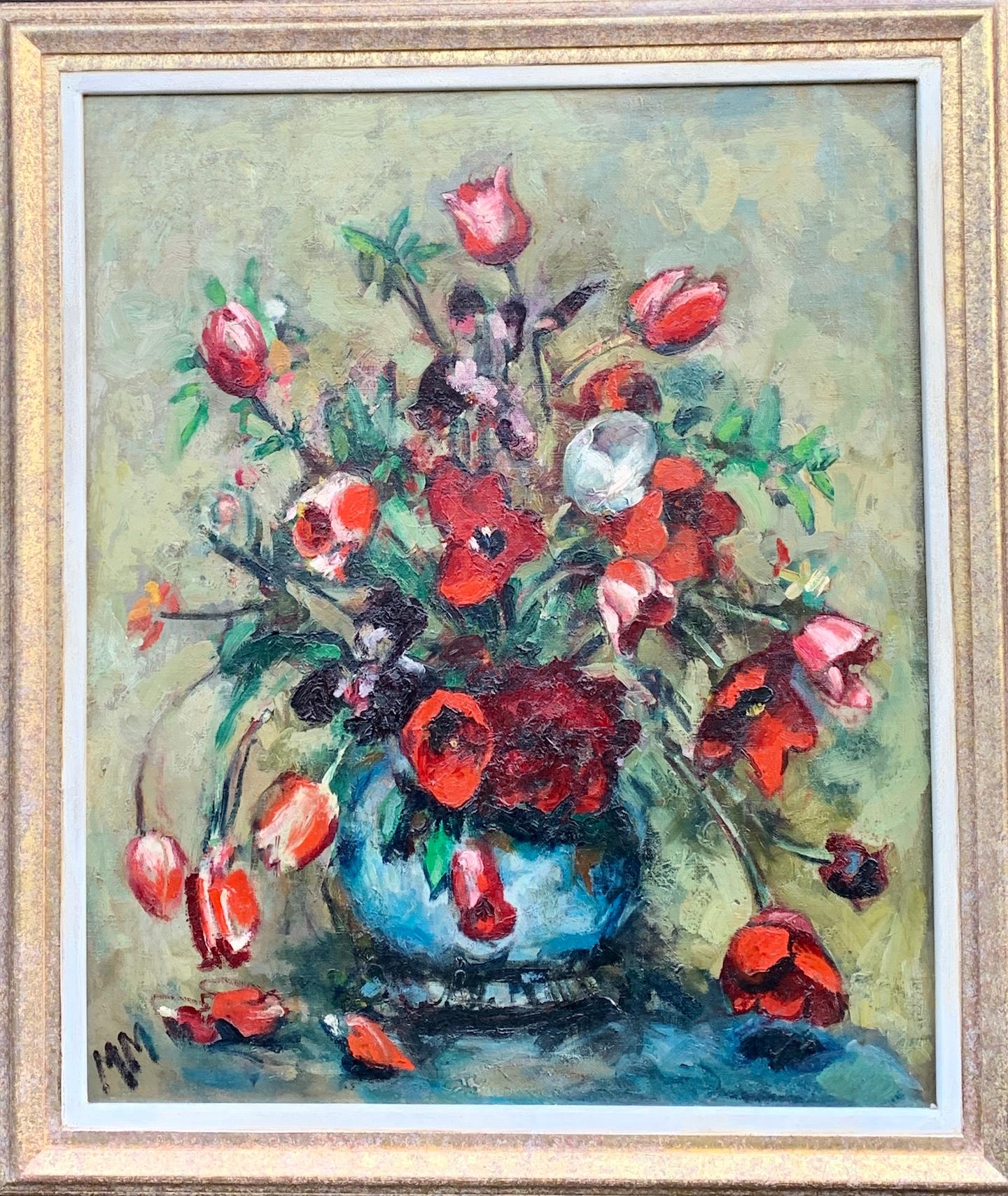M.Mathers Still-Life Painting – Englisches Stillleben aus den 1930er Jahren mit Tulpen und anderen roten Blumen in einer Vase 