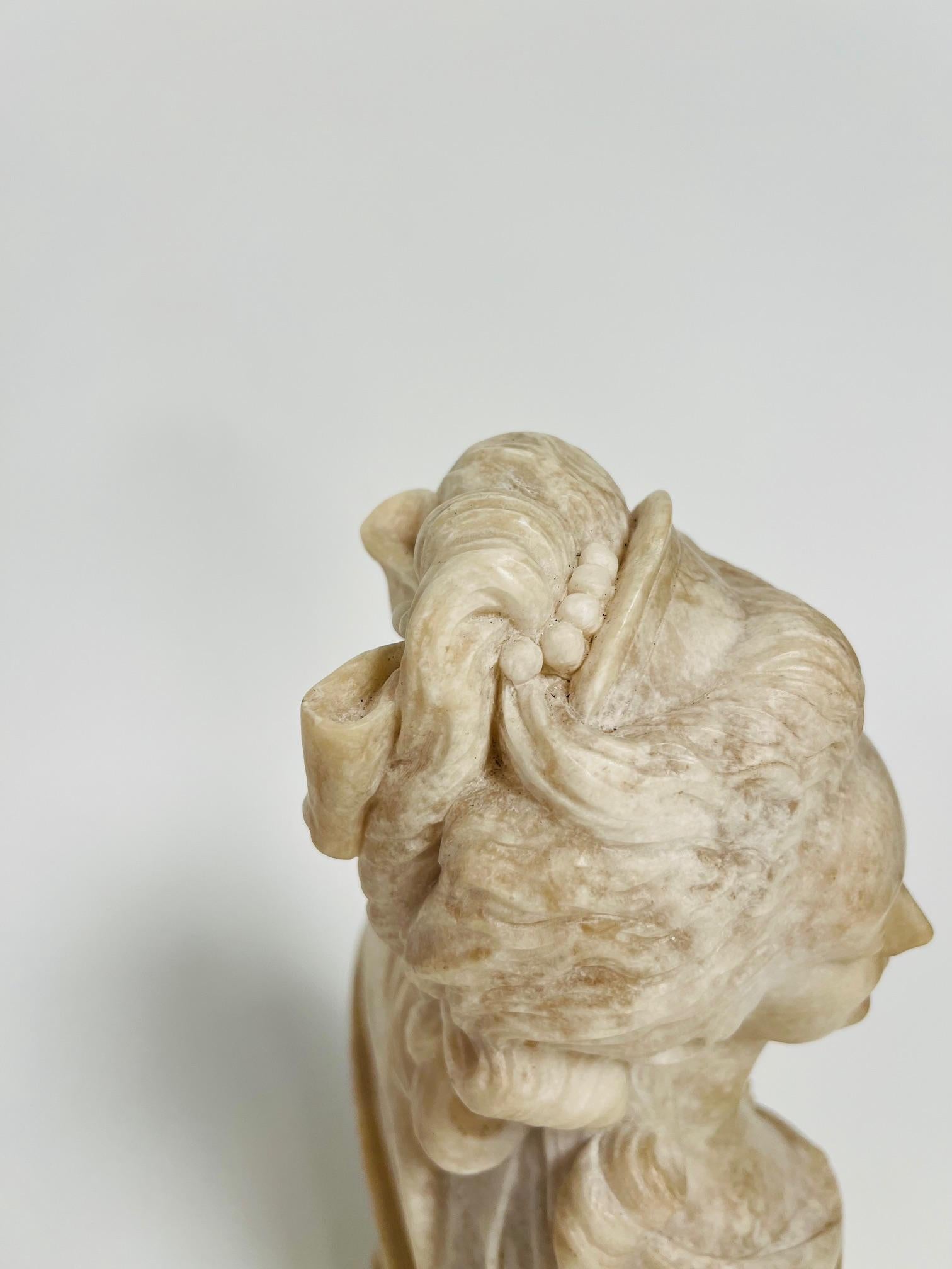 Rococò Busto in alabastro francese di Mme Pompadour, circa 1850 in vendita