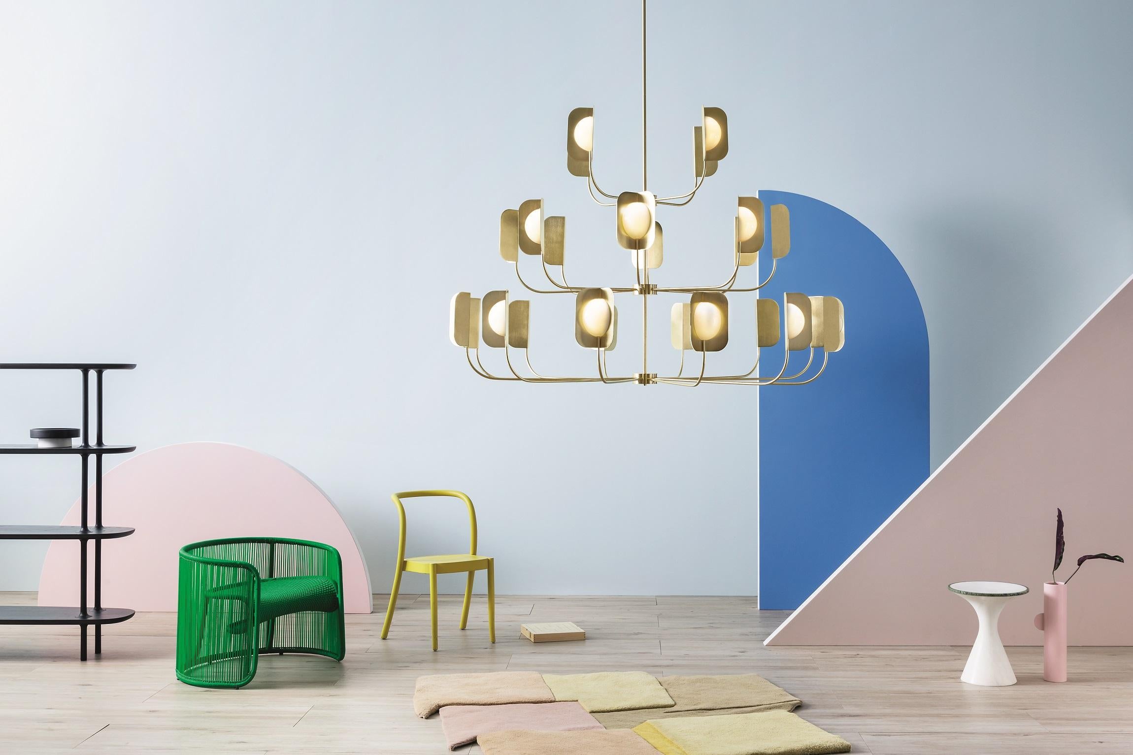 Lampada a sospensione MMM Leaf 24 di MM Lampadari
Dimensioni: Ø 200 x H 148/223 cm. 
Materiali: Vetro e metallo.

Sono disponibili diverse finiture di metallo. Tutte le nostre lampade possono essere cablate a seconda del Paese. Se viene venduto
