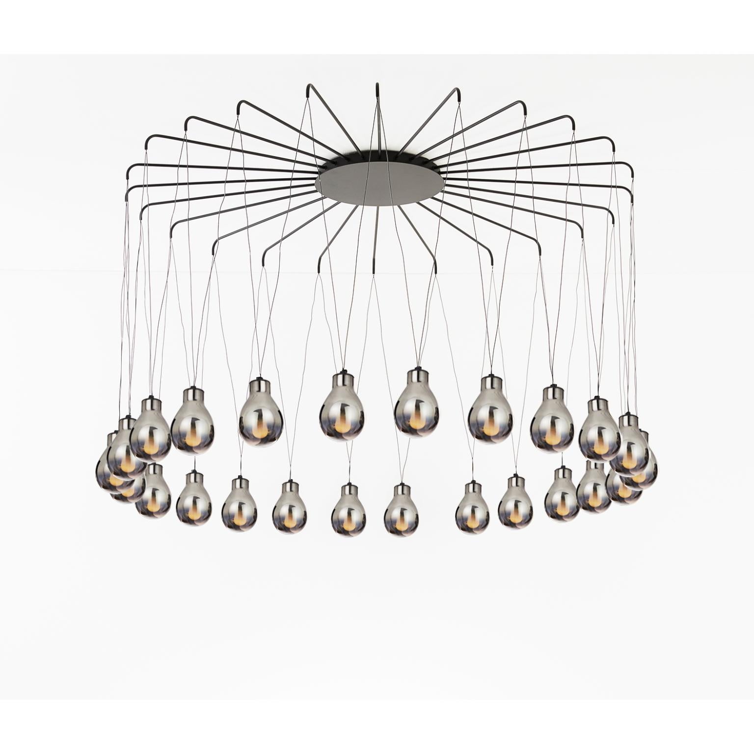 MMM Rain 24 Fumè Lámpara Colgante de Cristal Metálico by MM Lampadari
Dimensiones: P 176 x An 176 x Al 130 cm. 
Materiales: Vidrio y metal.

Todas nuestras lámparas pueden cablearse según cada país. Si se vende a EE.UU., se cableará para ese país,