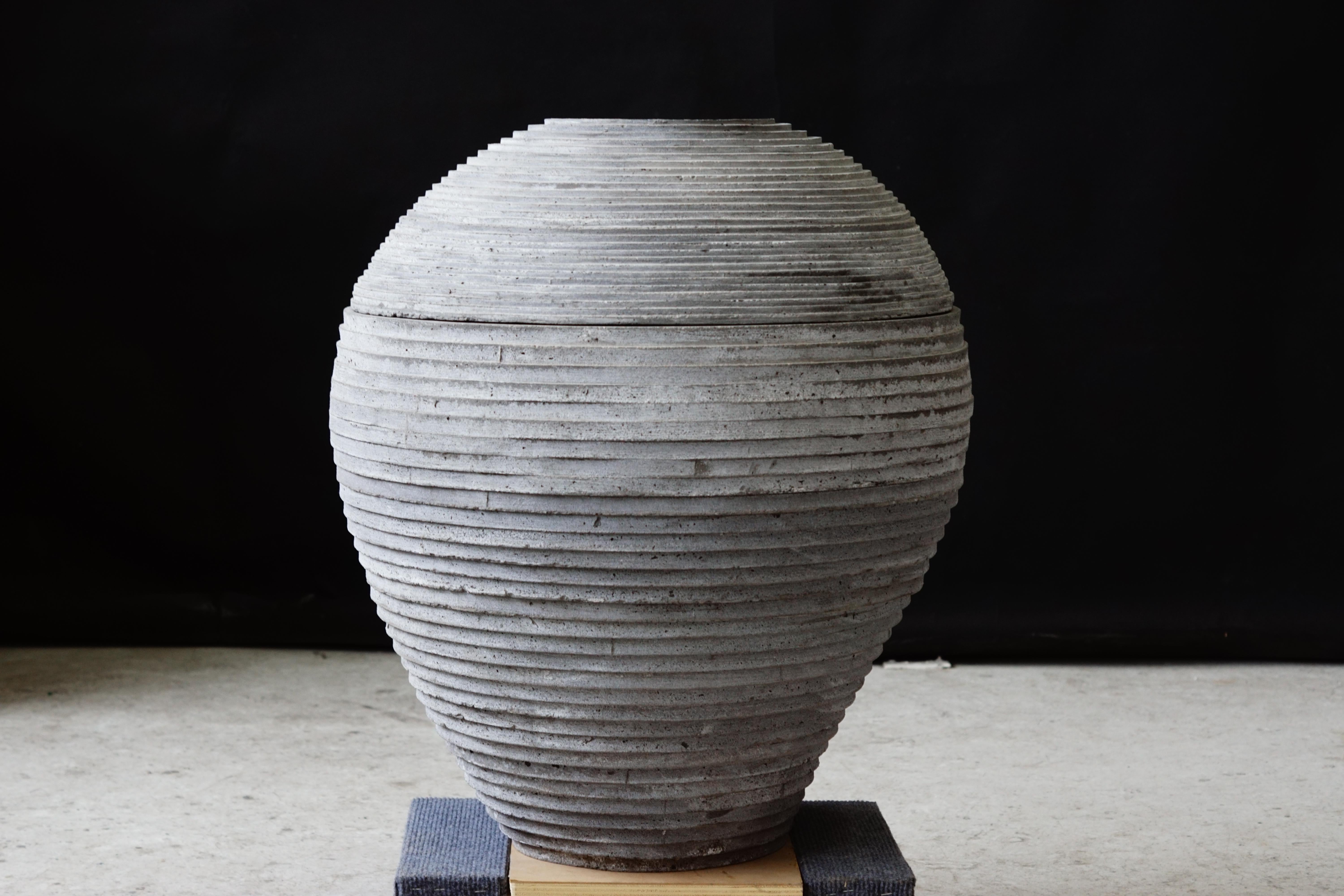 At the intersection of art, craft, and design, Concrete Poetics' debut collection of hand-cast cement sculptural furniture and accessories streamlines visually intriguing and dynamic forms juxtaposing the density of the material.

Raw, brutal,