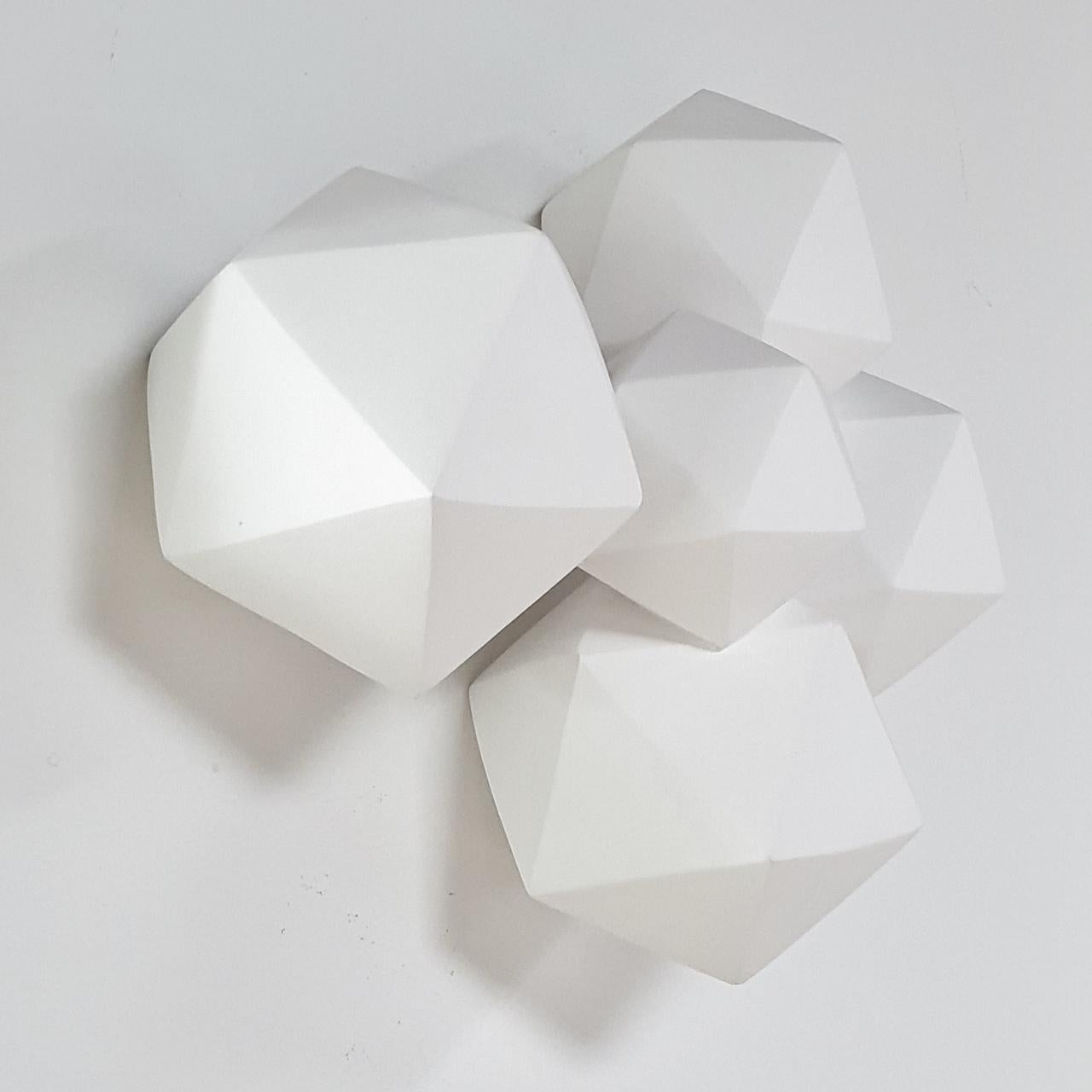 Icosahedron 5 - contemporary modern abstract geometric ceramic wall sculpture - Contemporary Sculpture by Mo Cornelisse