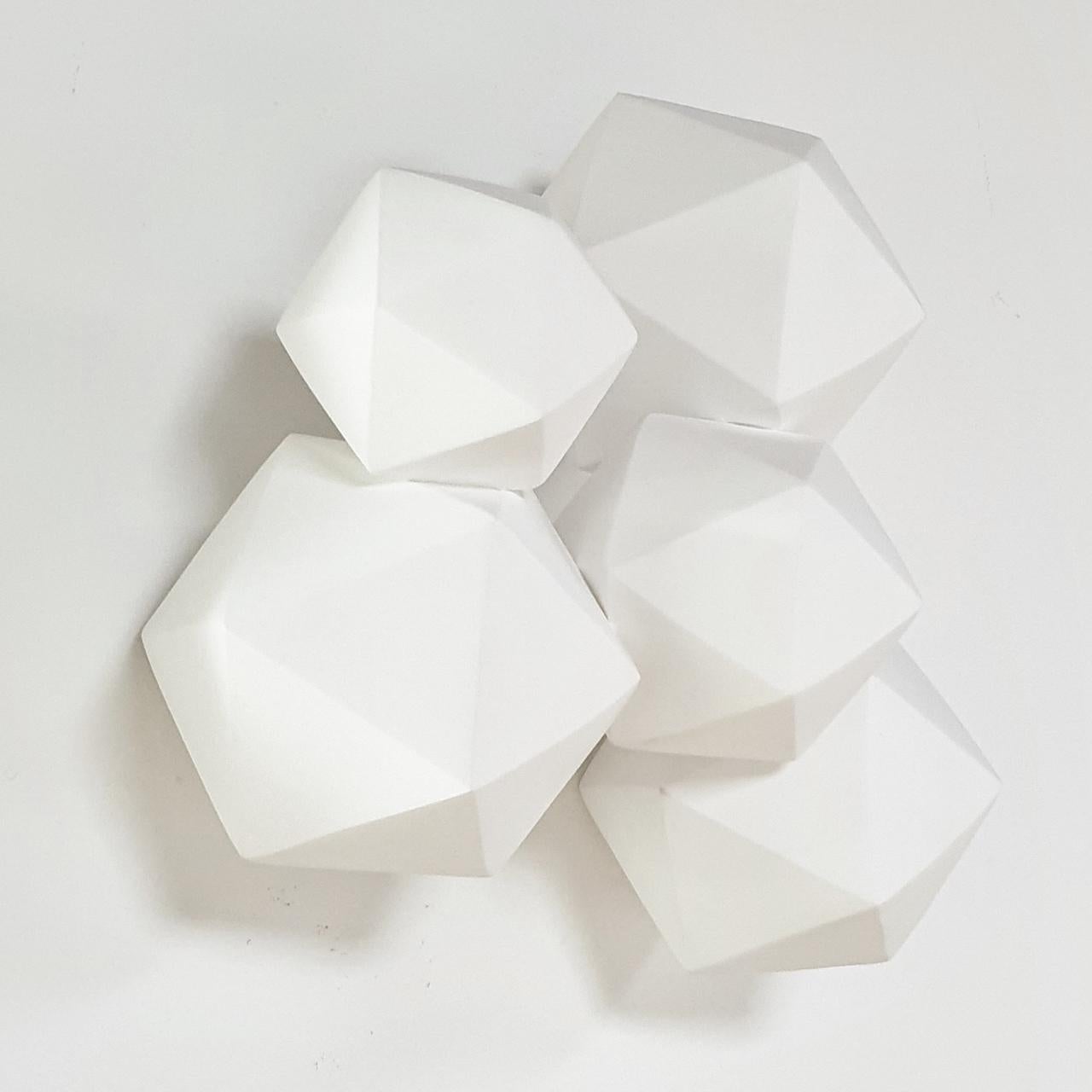 Icosahedron 5 - contemporary modern abstract geometric ceramic wall sculpture - Contemporary Sculpture by Mo Cornelisse