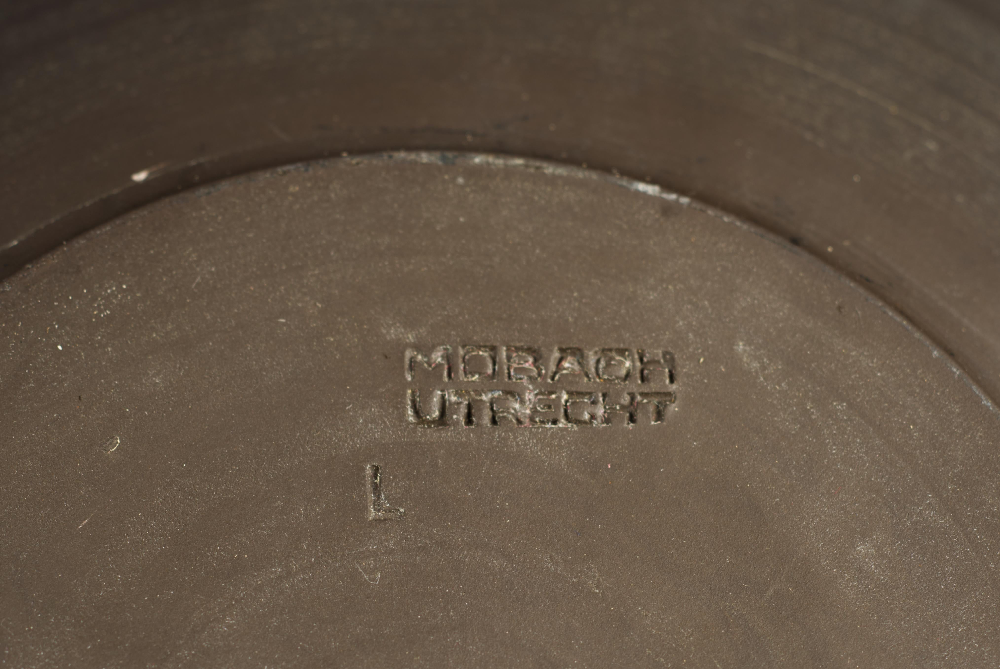Bol en lave grasse de Mobach Utrecht, céramique Netherland moderne du milieu du siècle dernier Bon état - En vente à Clifton Springs, NY