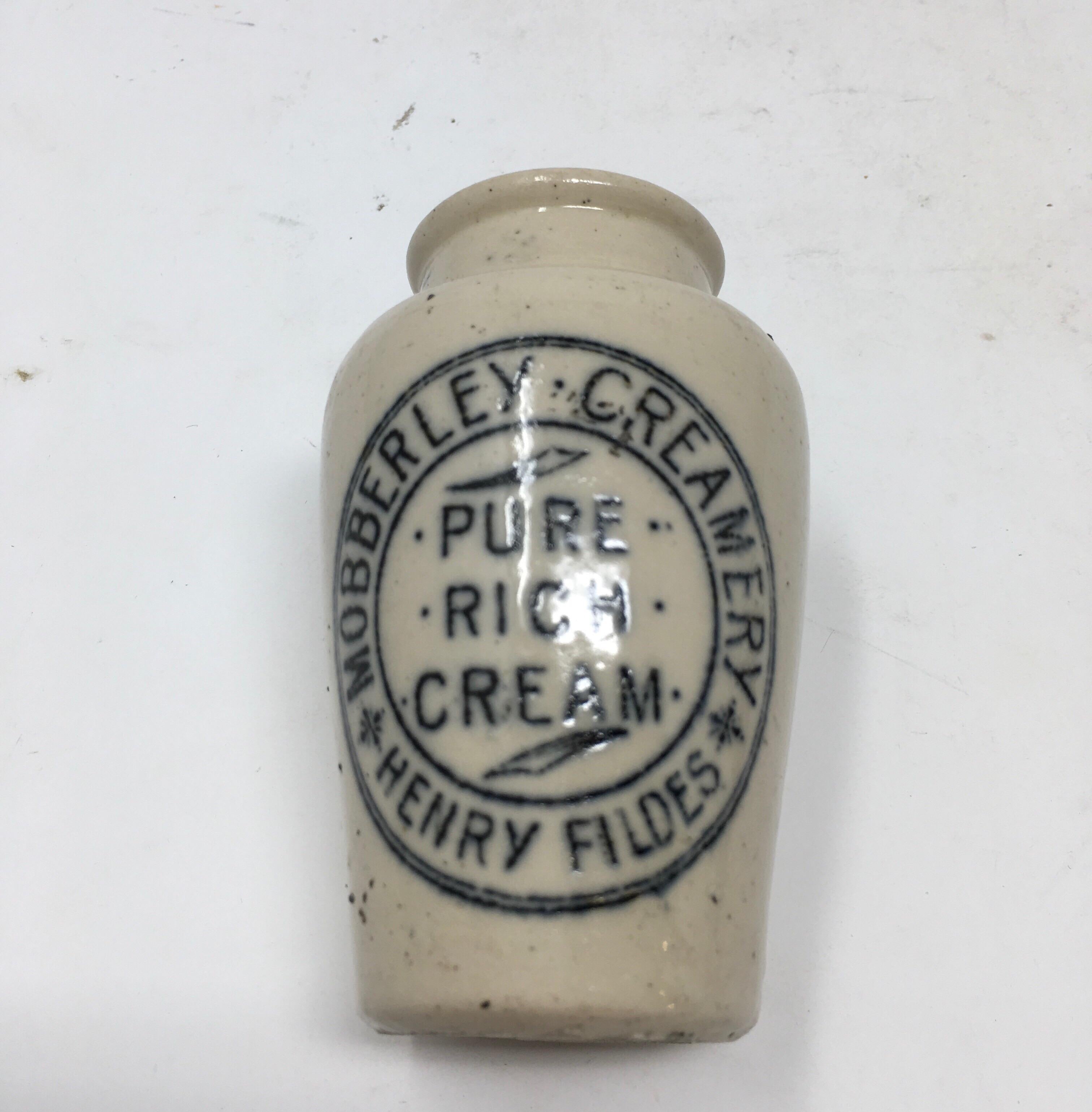 Mobberley Creamery Pure Rich Cream Blue Transfer Ironstone Jar In Good Condition In Houston, TX