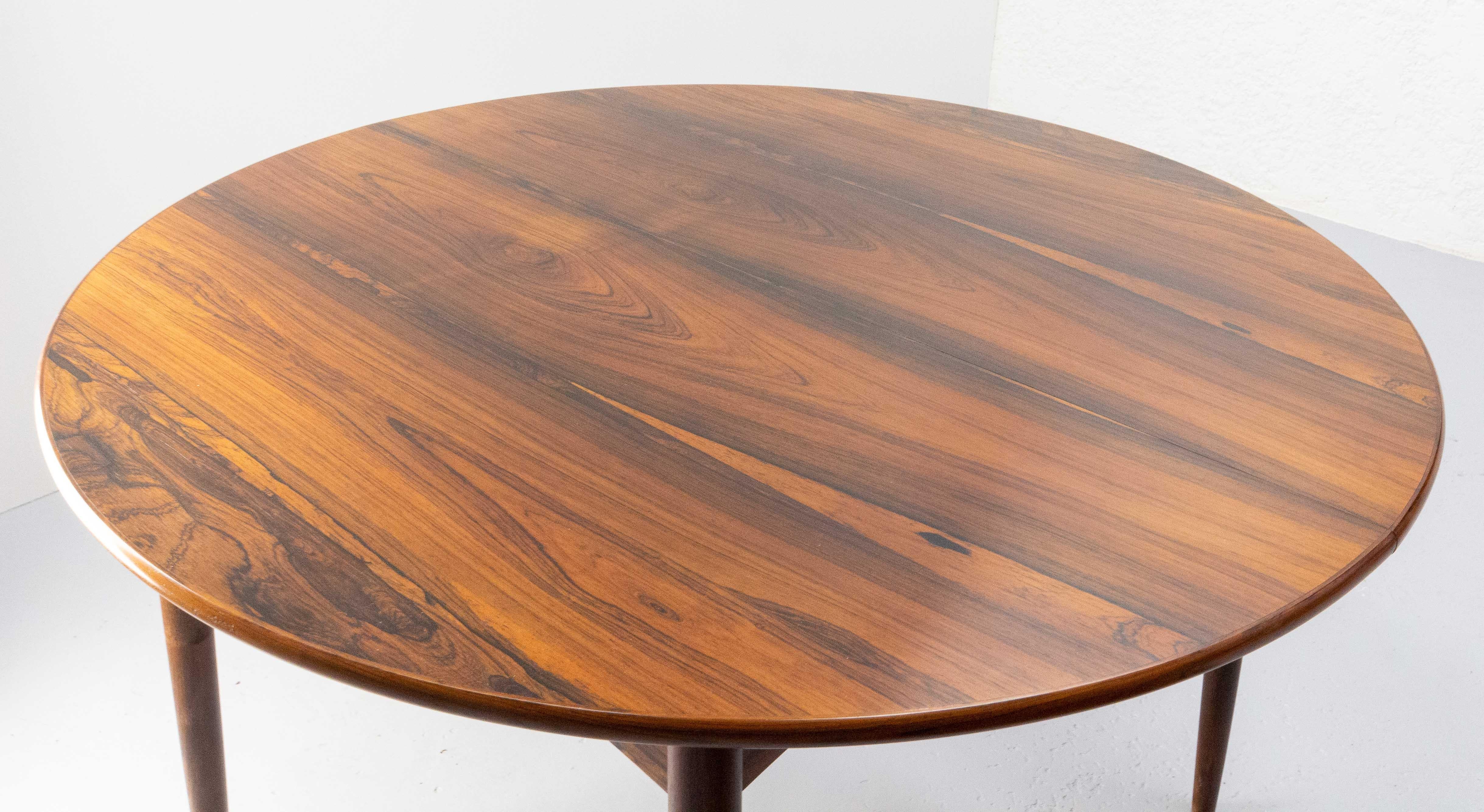 Mobelfabrik Round Dining Extending Table, Red Exotic Wood, Denmark 1960 1