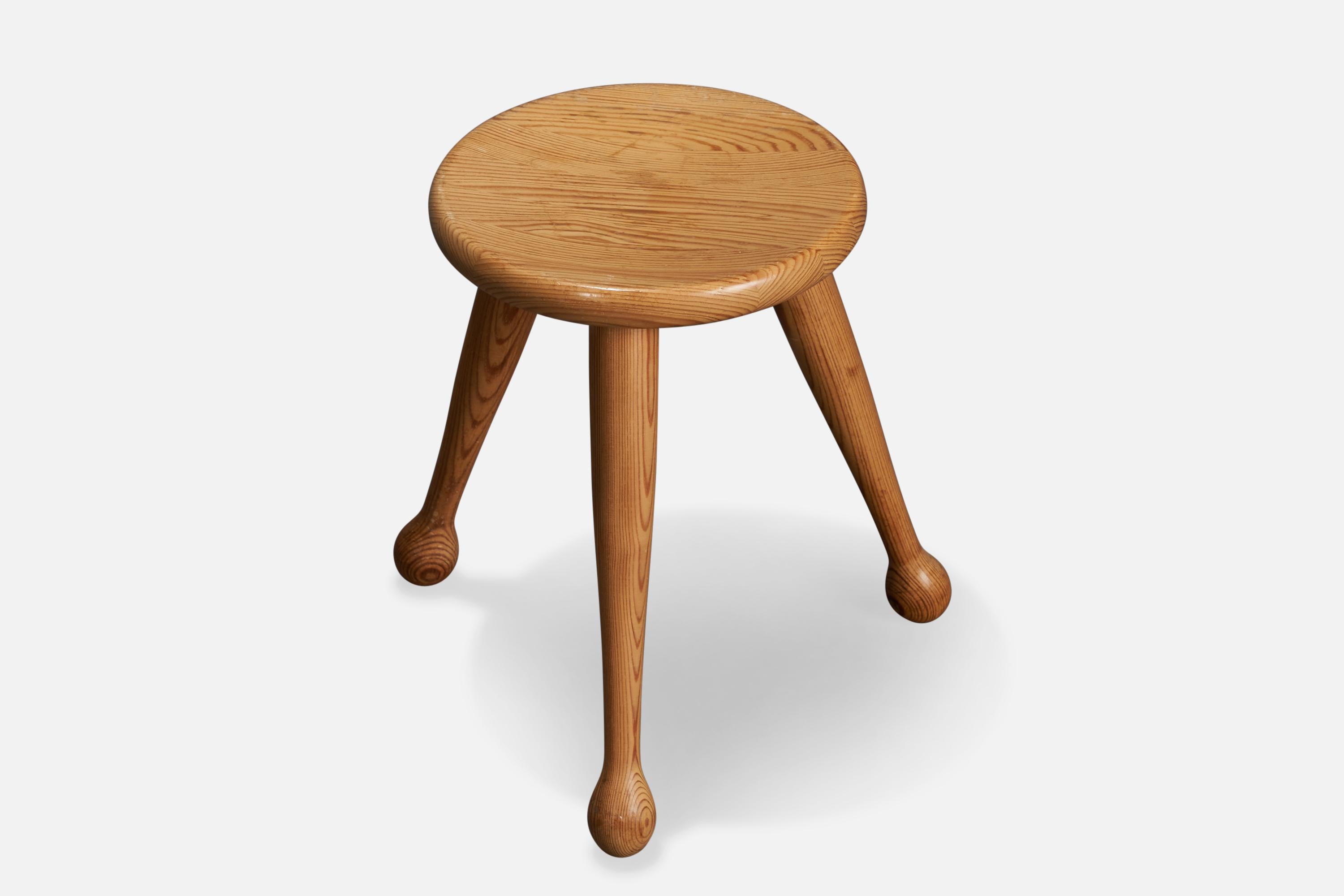 Mid-Century Modern Möbelkompaniet Ahl & Wallén, tabouret, pin, Suède, années 1950 en vente