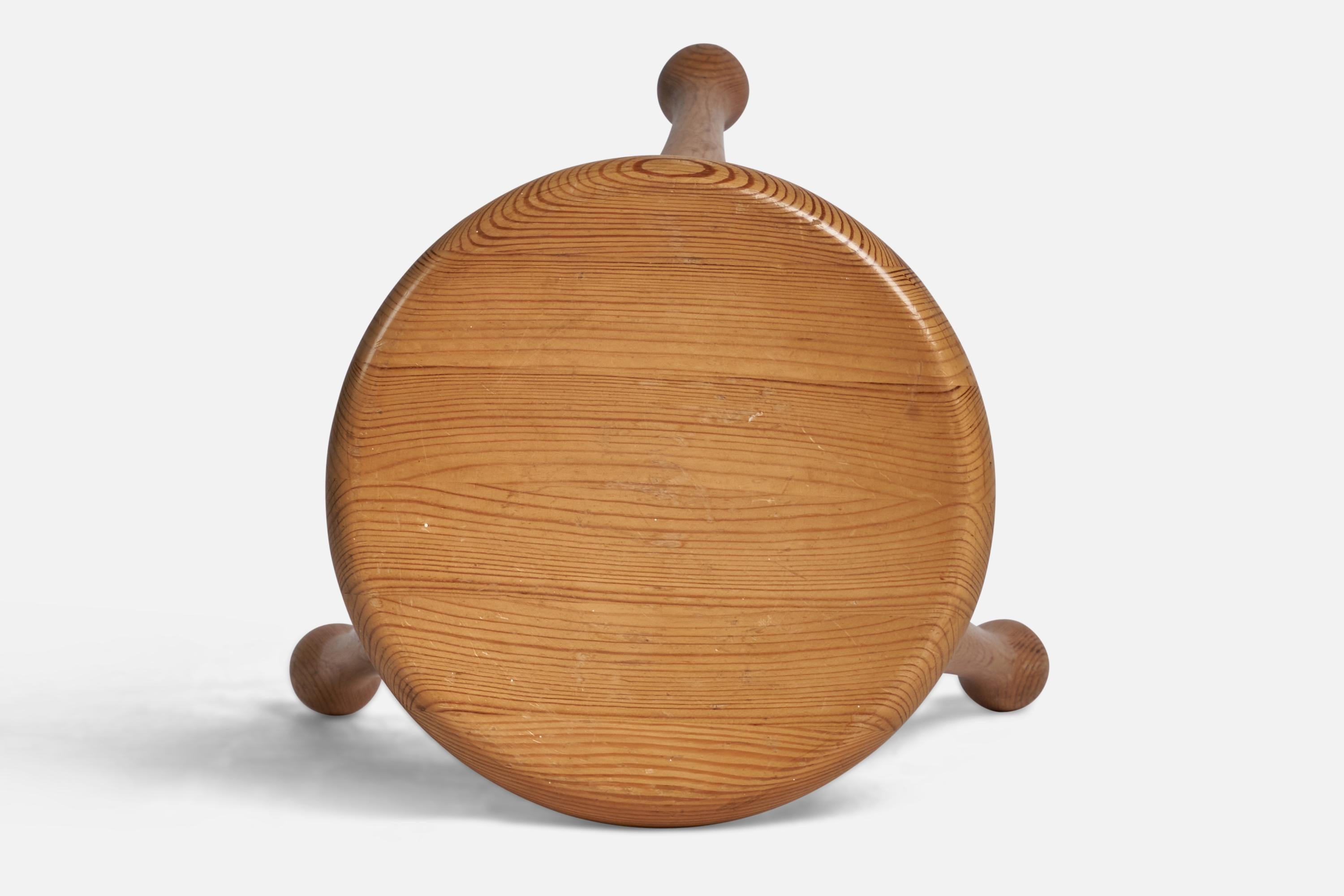 Pin Möbelkompaniet Ahl & Wallén, tabouret, pin, Suède, années 1950 en vente