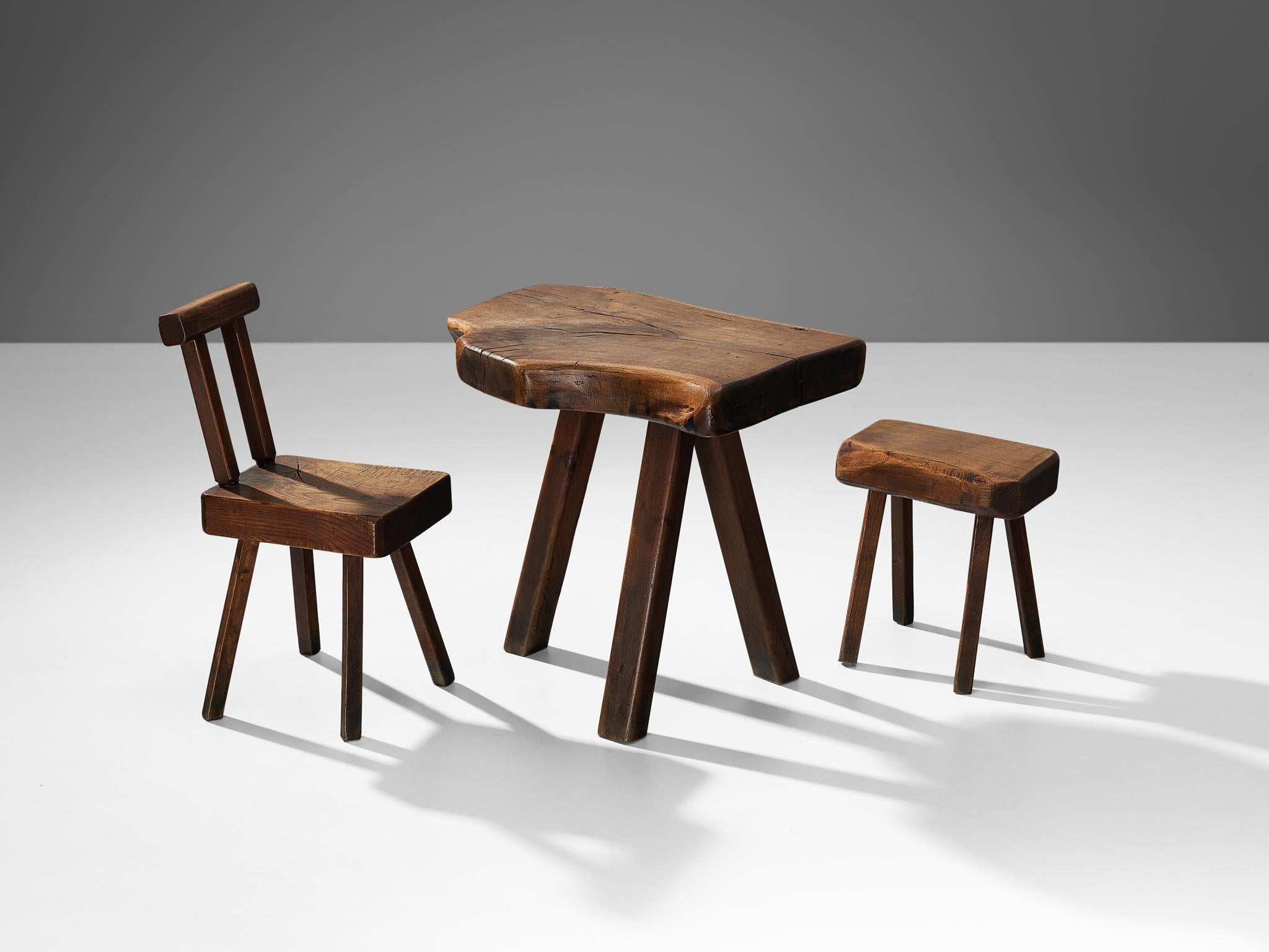 Mobichalet, set of table, chair, and stool, oak, beech, Belgium, 1950s

This rustic set will come forward nicely in a relaxing atmosphere, like a patio or a studio space. The brutalist appearance is expressed through robust forms and strong lines.