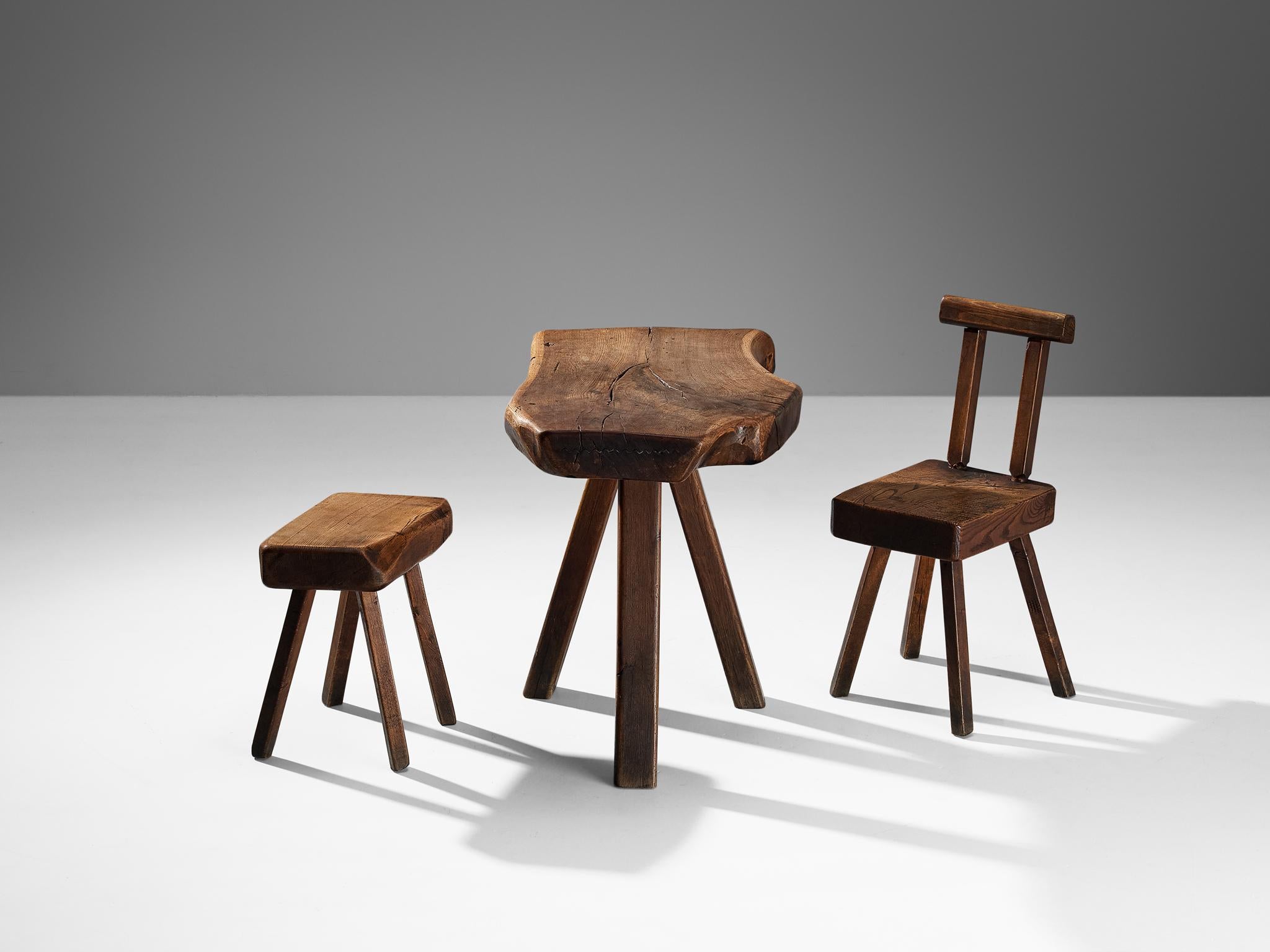 Mobichalet Brutalistischer Tisch mit Stuhl und Hocker aus Eiche  (Brutalismus) im Angebot