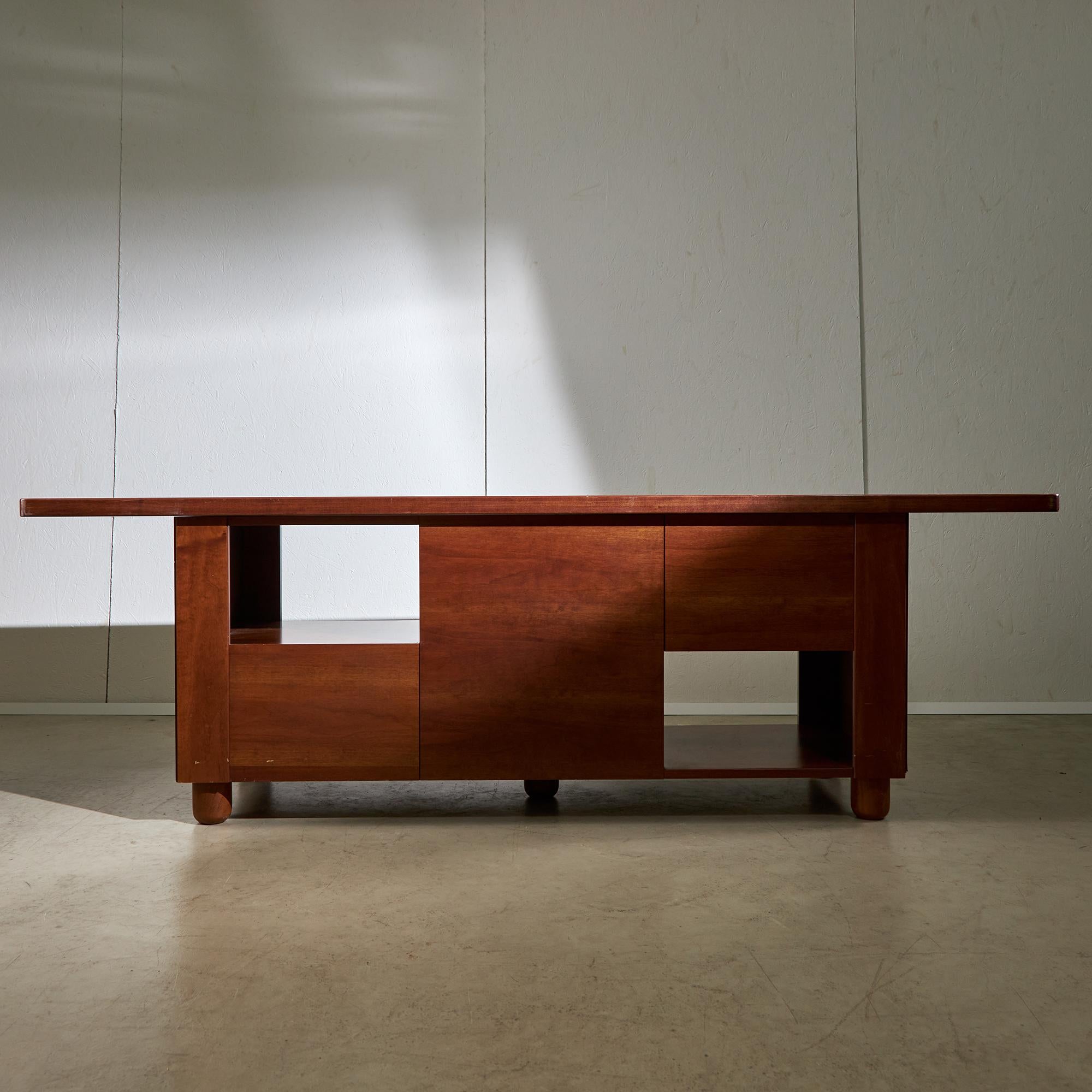 Mobil Girgi Credenza in noce con cassetti, anni '70 In condizioni buone in vendita a Budapest, HU