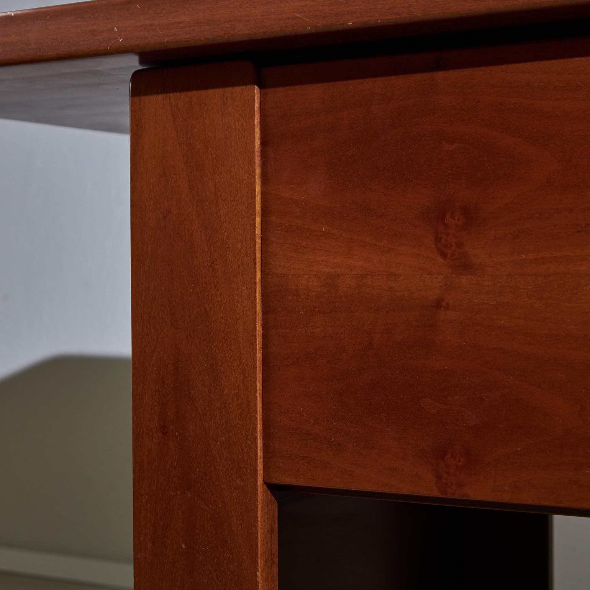 Mobil Girgi Credenza in noce con cassetti, anni '70 in vendita 2