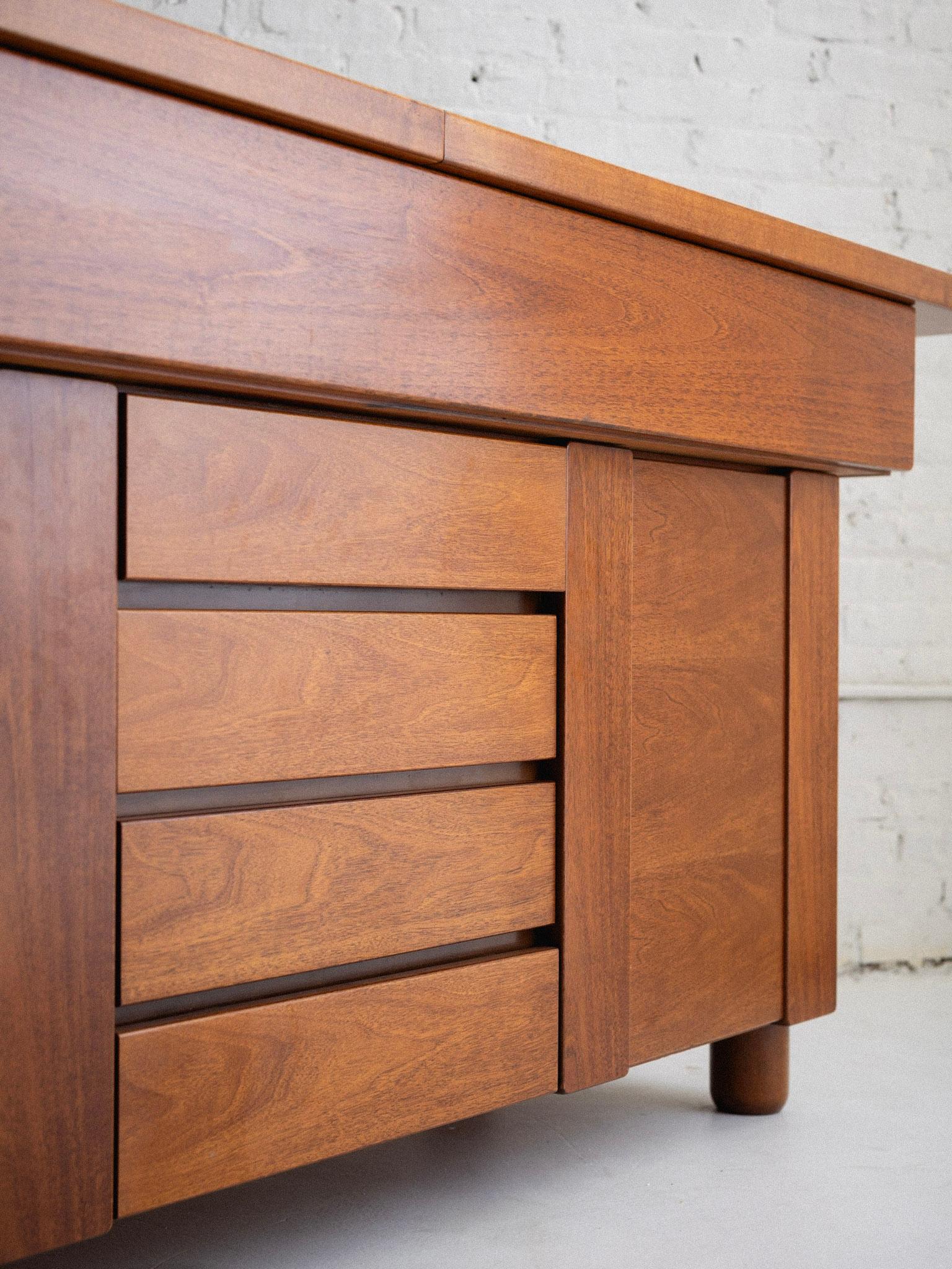 Mobil Girgi Italian Mid Century Sideboard Credenza en vente 2
