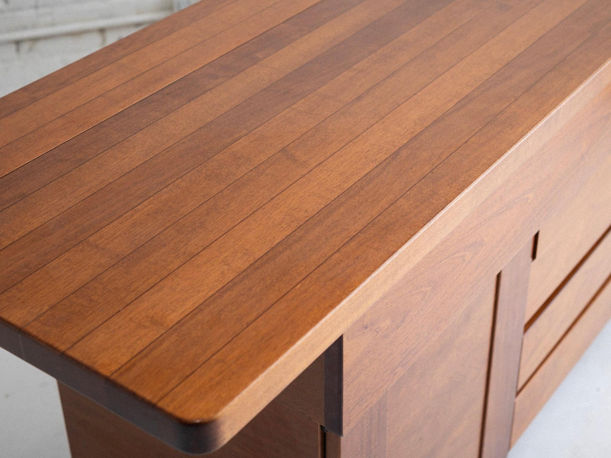 Bois Mobil Girgi Italian Mid Century Sideboard Credenza en vente