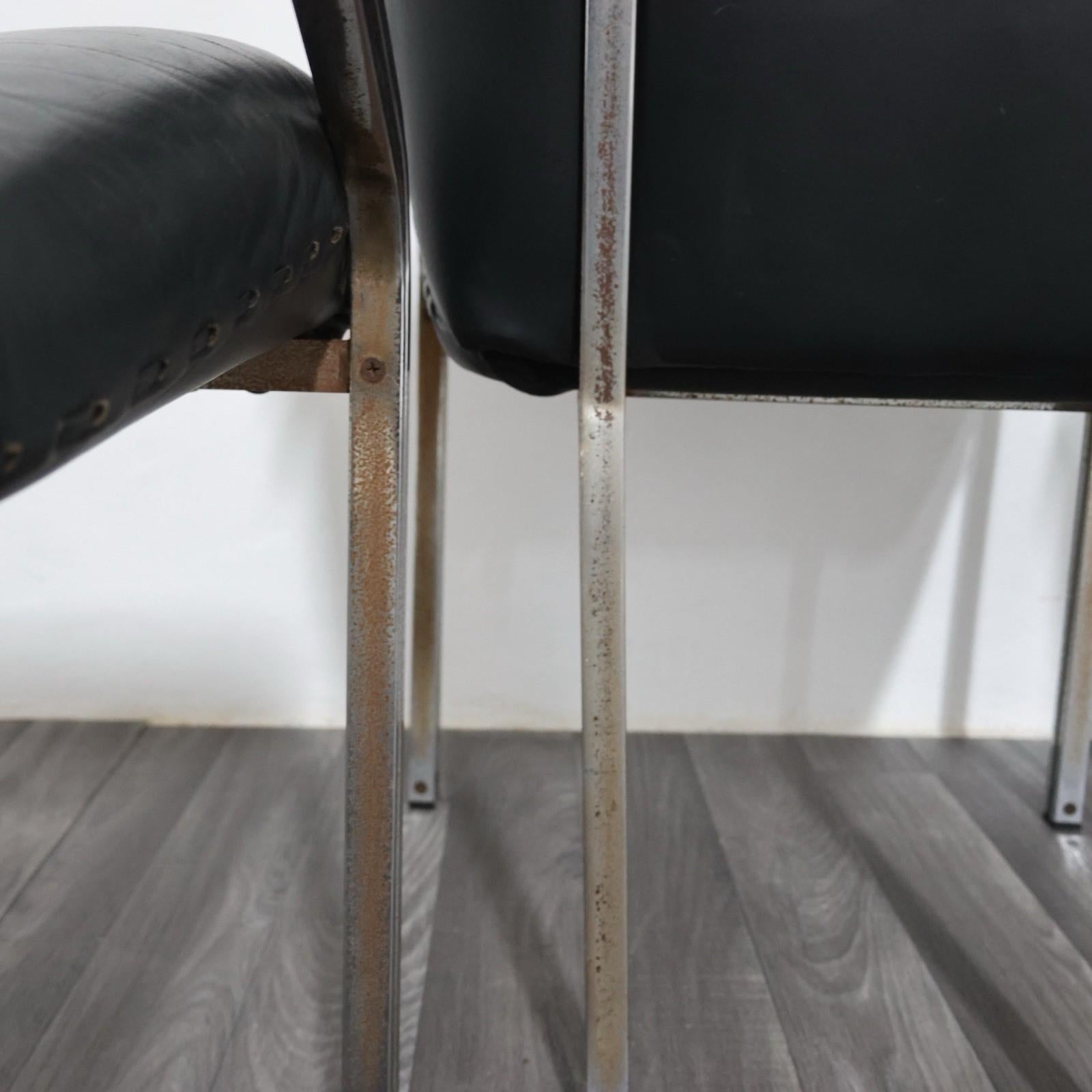 Mobil Girgi Set Da Pranzo 4 Poltroncine In Acciaio E Pelle Design Anni '70 en vente 3