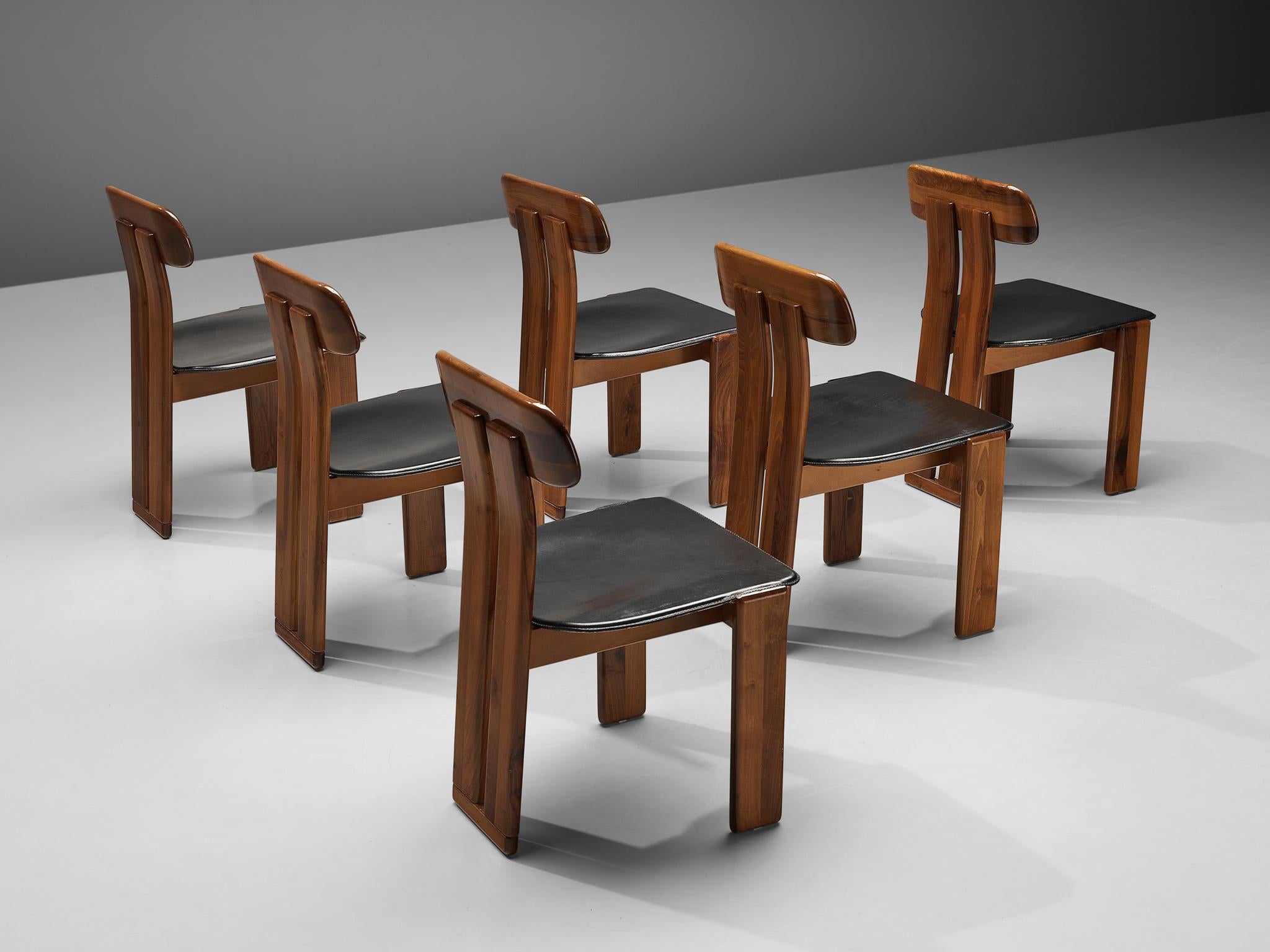 Late 20th Century Mobil Girgi Set of Six Italian Dining Chairs in Black Leather and Walnut