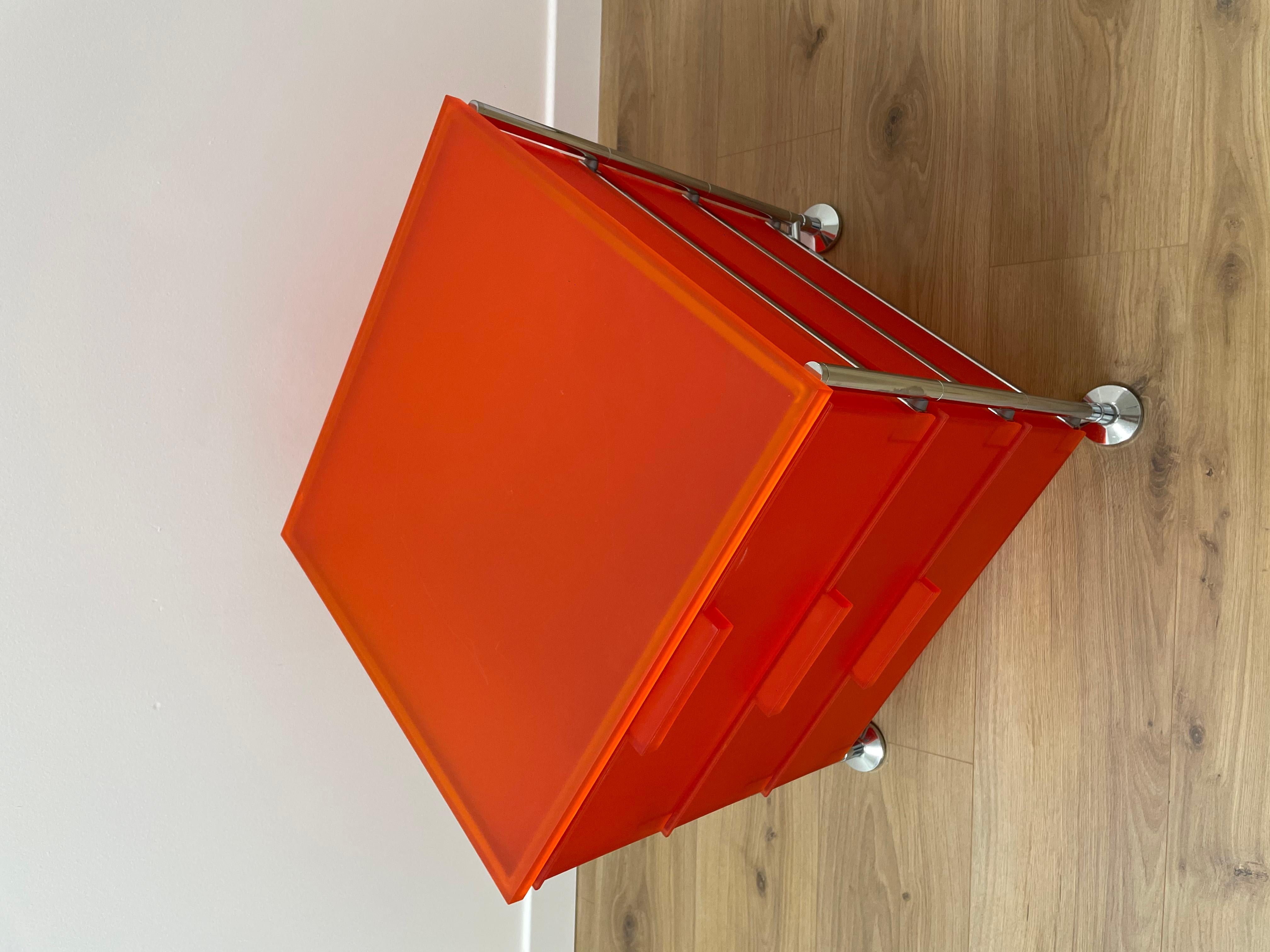 Mobil storage unit with drawers by Antonio Citterio for Kartell 4