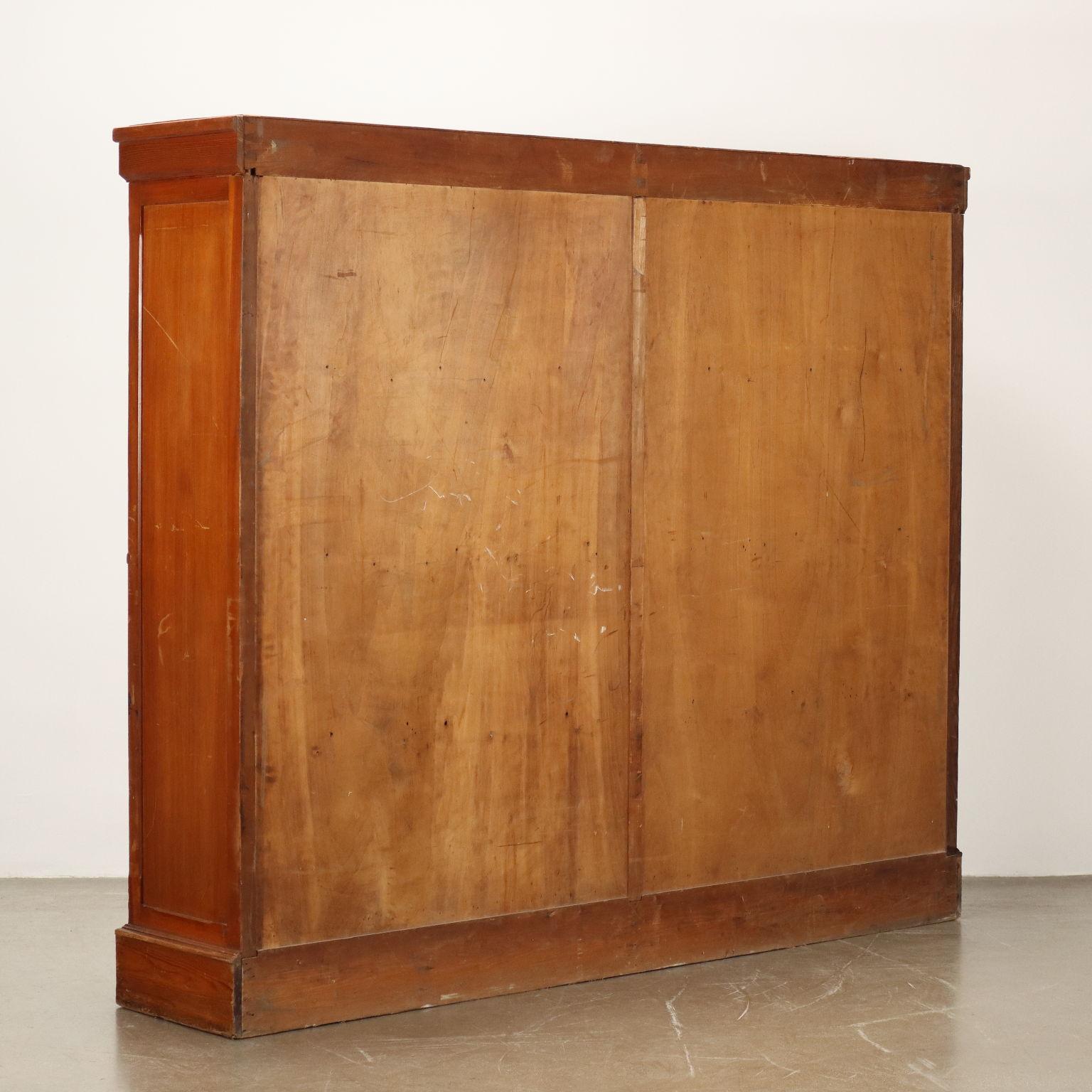 Rollladenschrank, 1940-50er Jahre im Angebot 3
