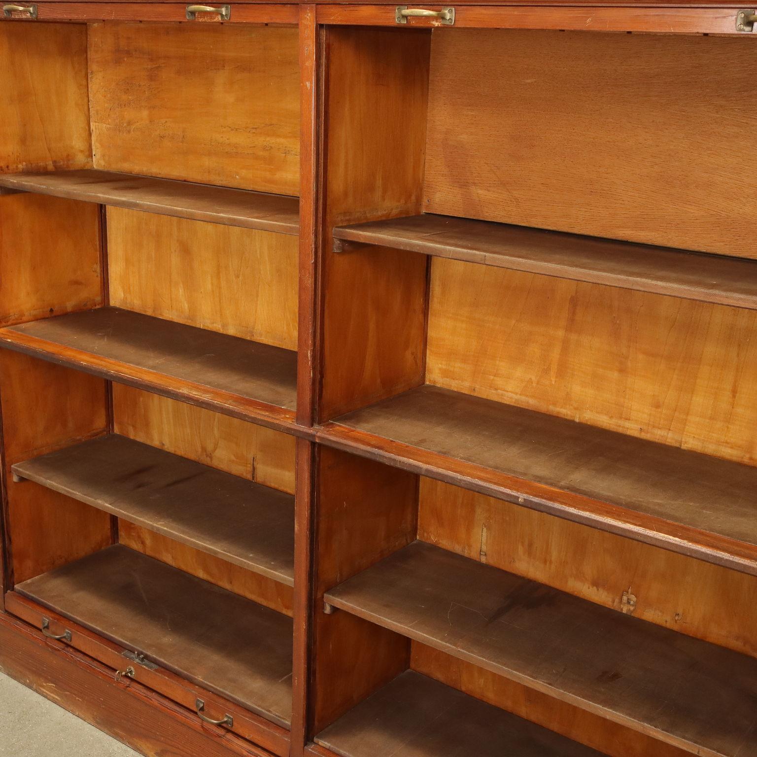 Rollladenschrank, 1940-50er Jahre (Holz) im Angebot