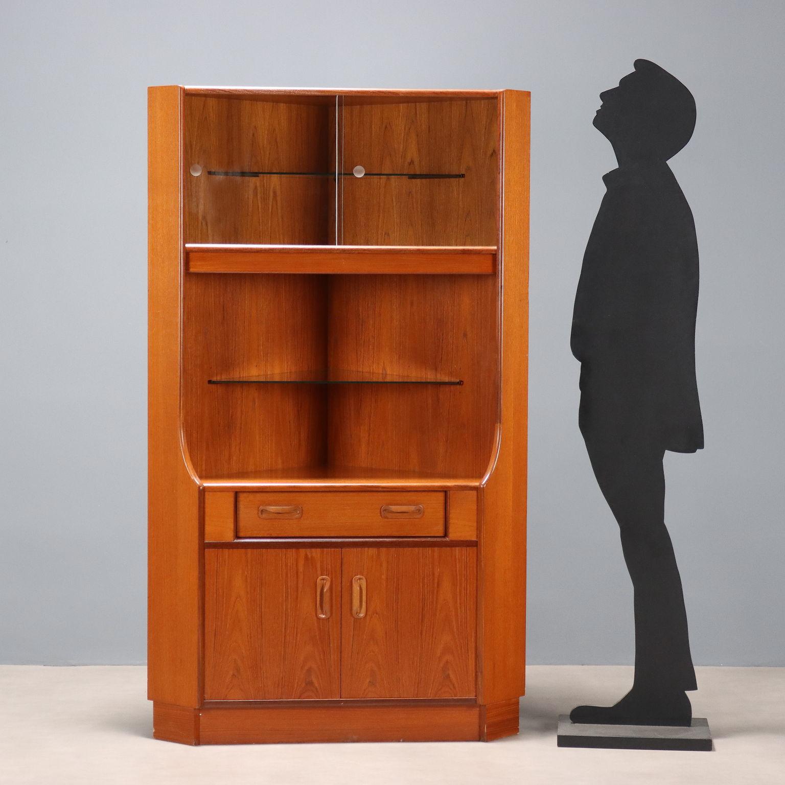 1960er Eckschrank (Moderne der Mitte des Jahrhunderts) im Angebot