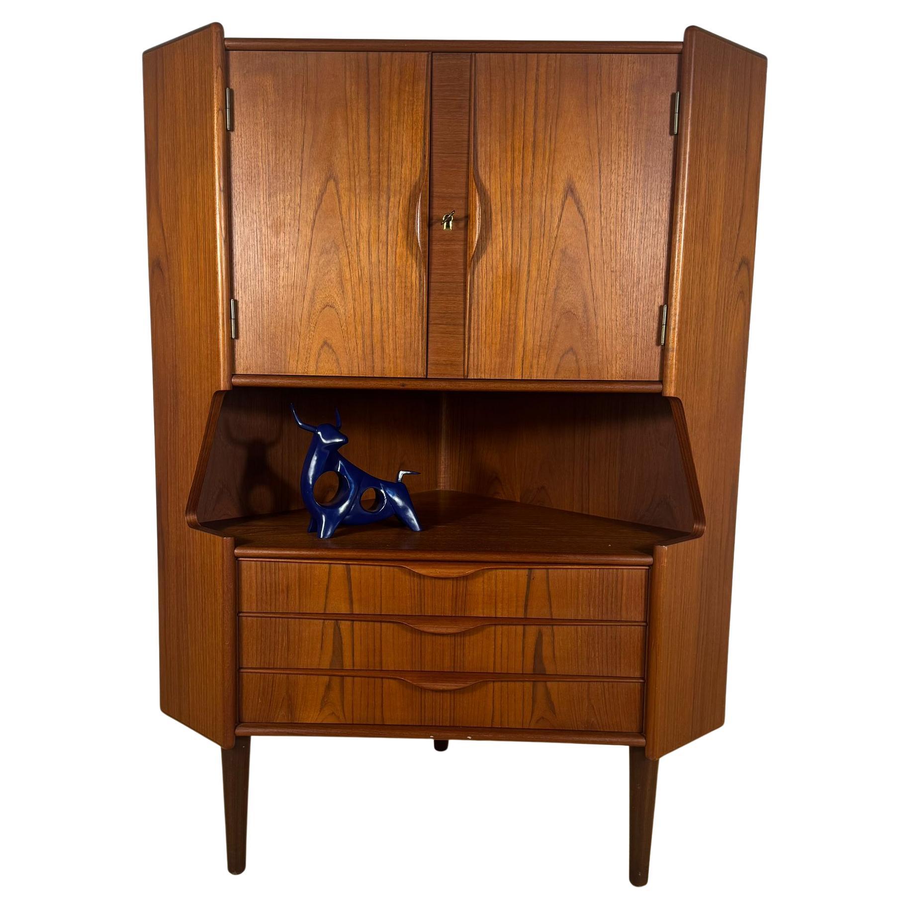 Mobile angolare danese in teak angolare – Mid-Century
