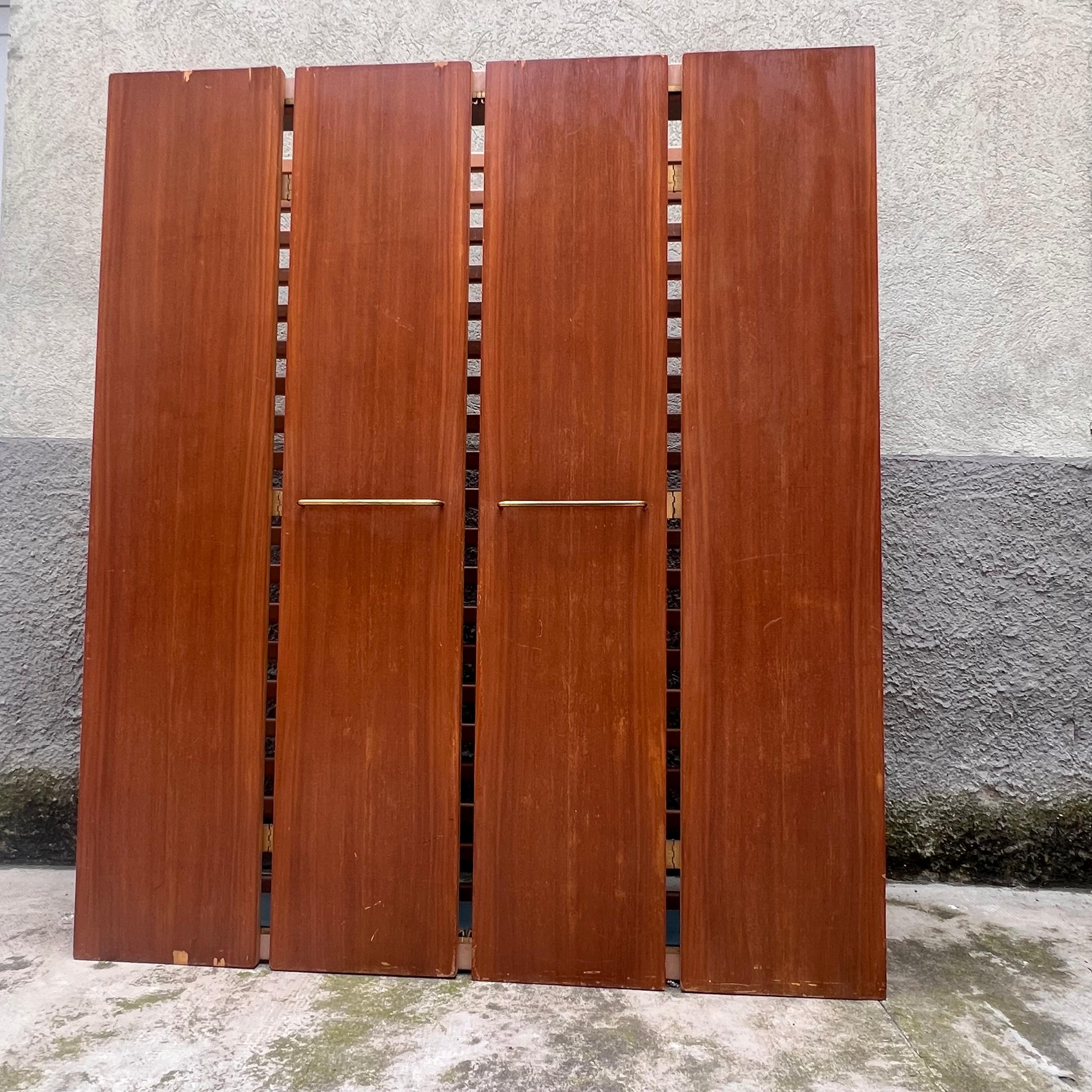 Mobile Appendiabiti con Ante a Libro - Eugenia Alberti Reggio - Italia - Anni 50 In Good Condition For Sale In Milano, IT
