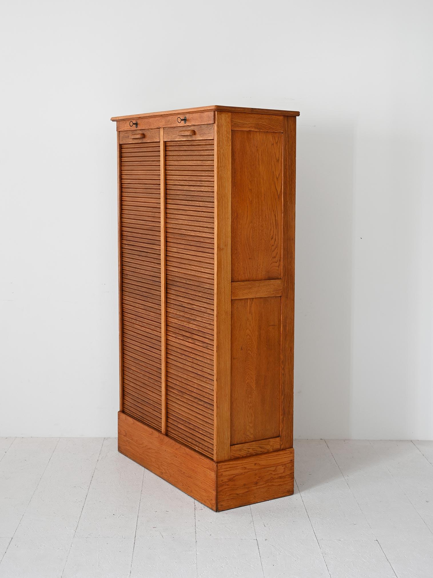 Archivador vintage en Bueno estado para la venta en Brescia, IT
