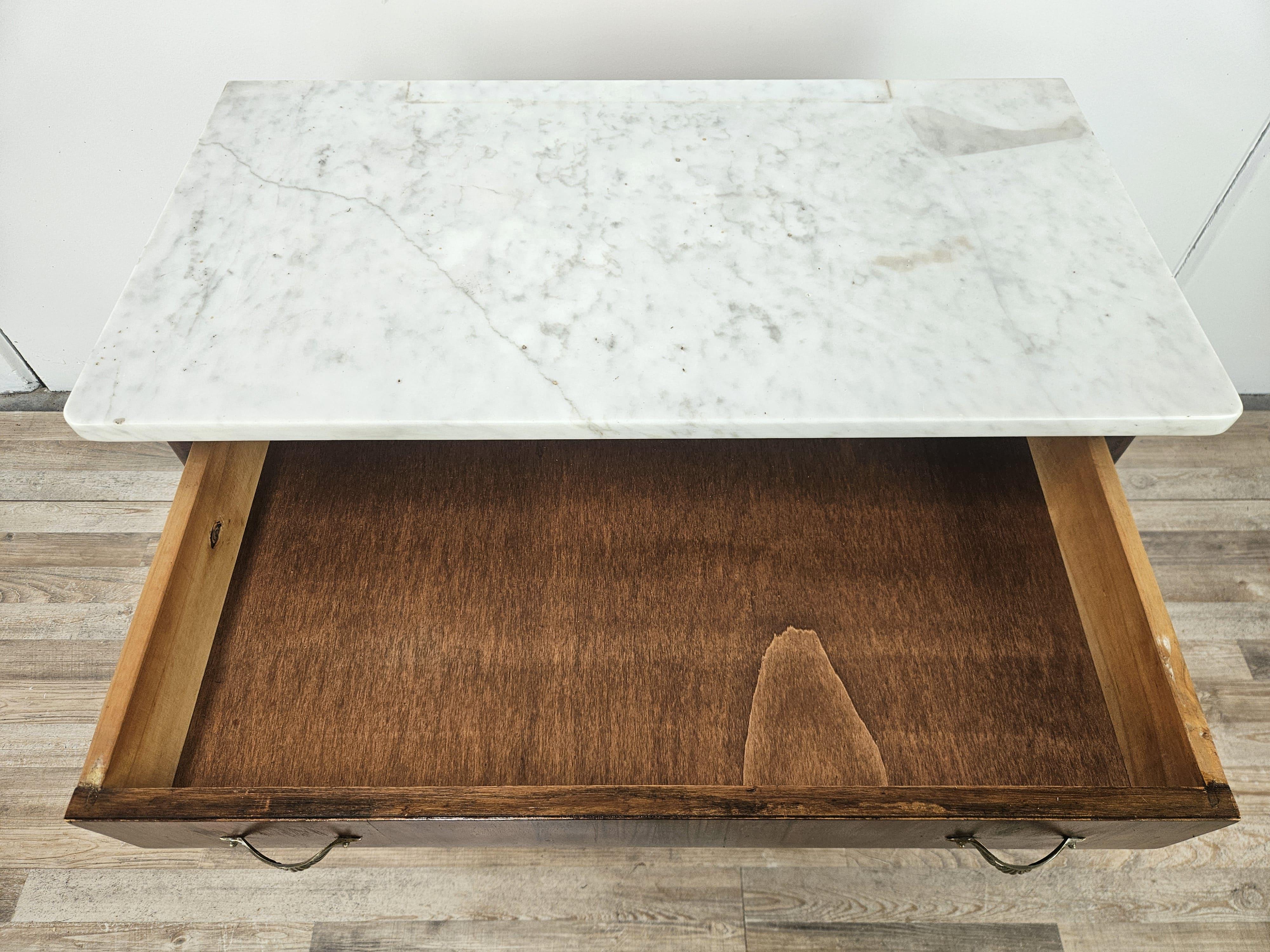 1950s Art Deco cabinet in mahogany burl with white marble top For Sale 3