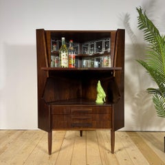 Mueble bar esquinero de palisandro moderno de mediados de siglo