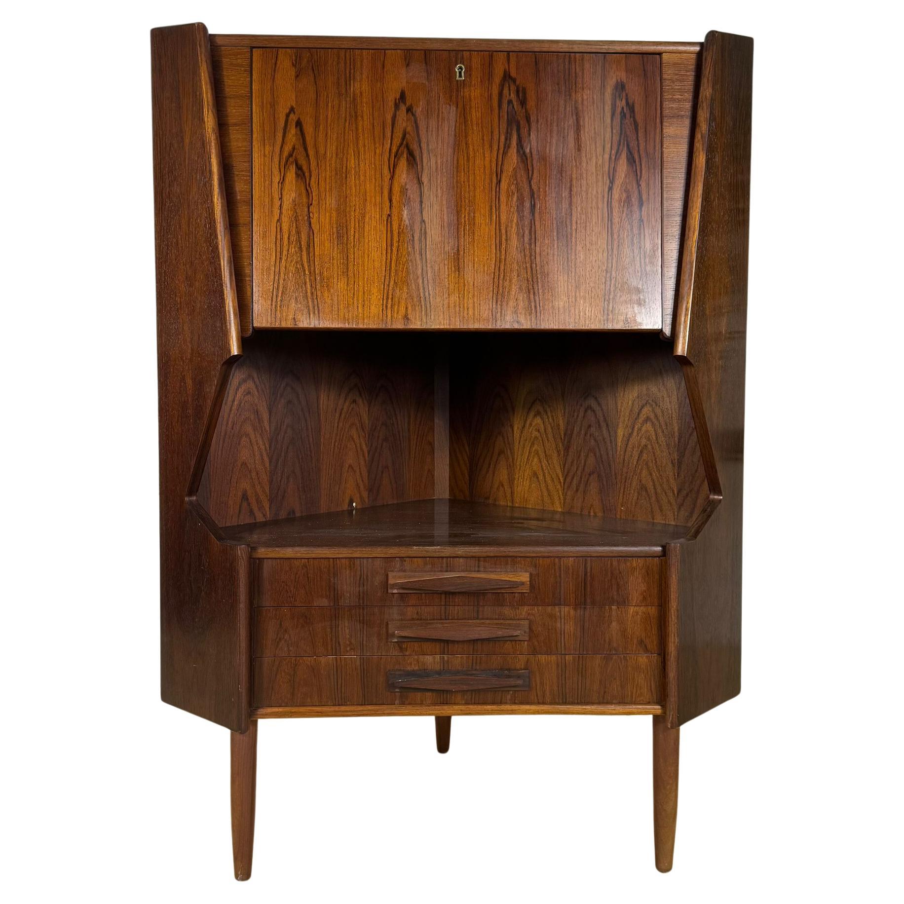Mid-Century Modern Corner Bar Cabinet in Rosewood