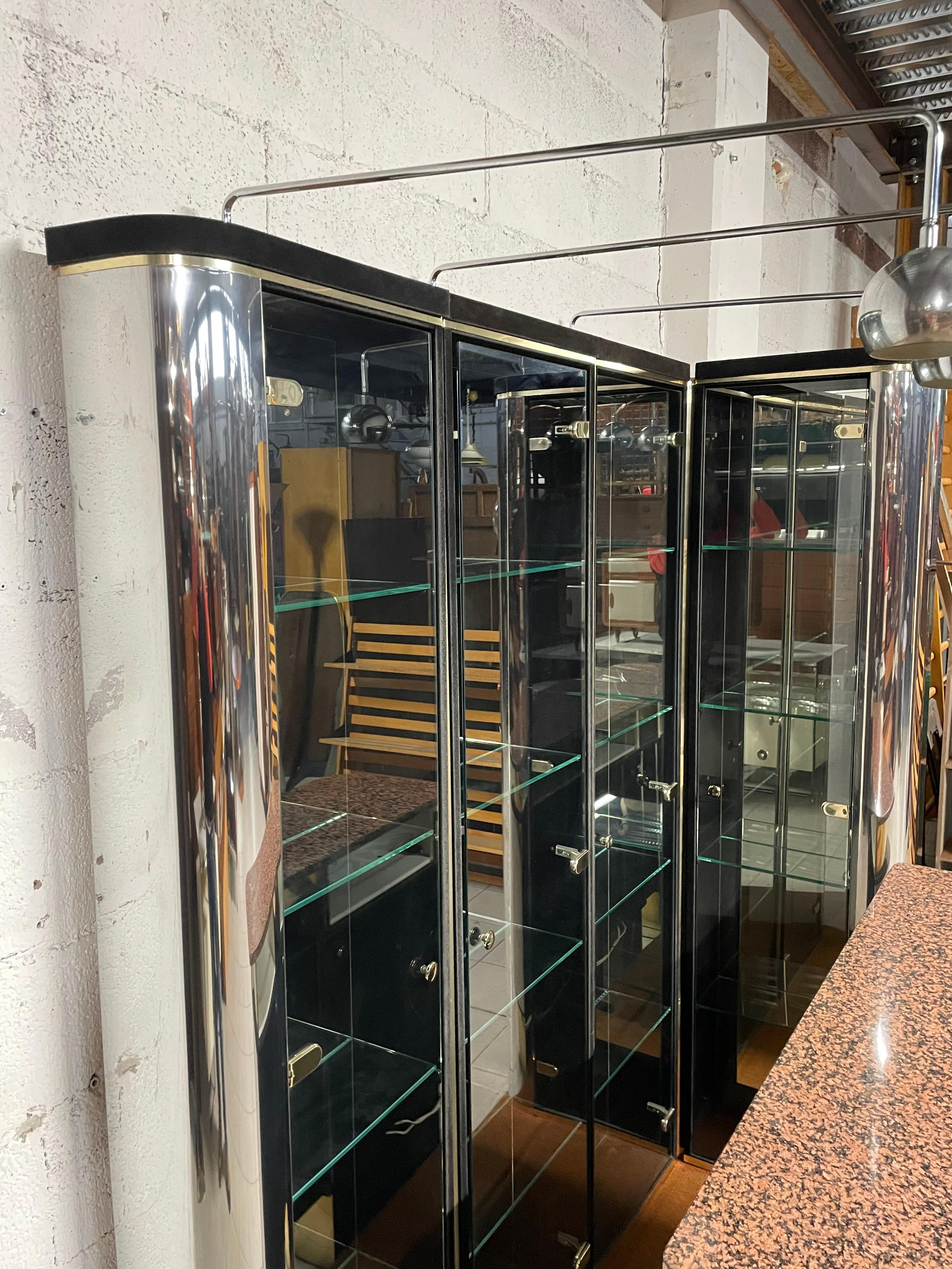 20th Century 70s - 80s bar cabinet of Italian manufacture For Sale