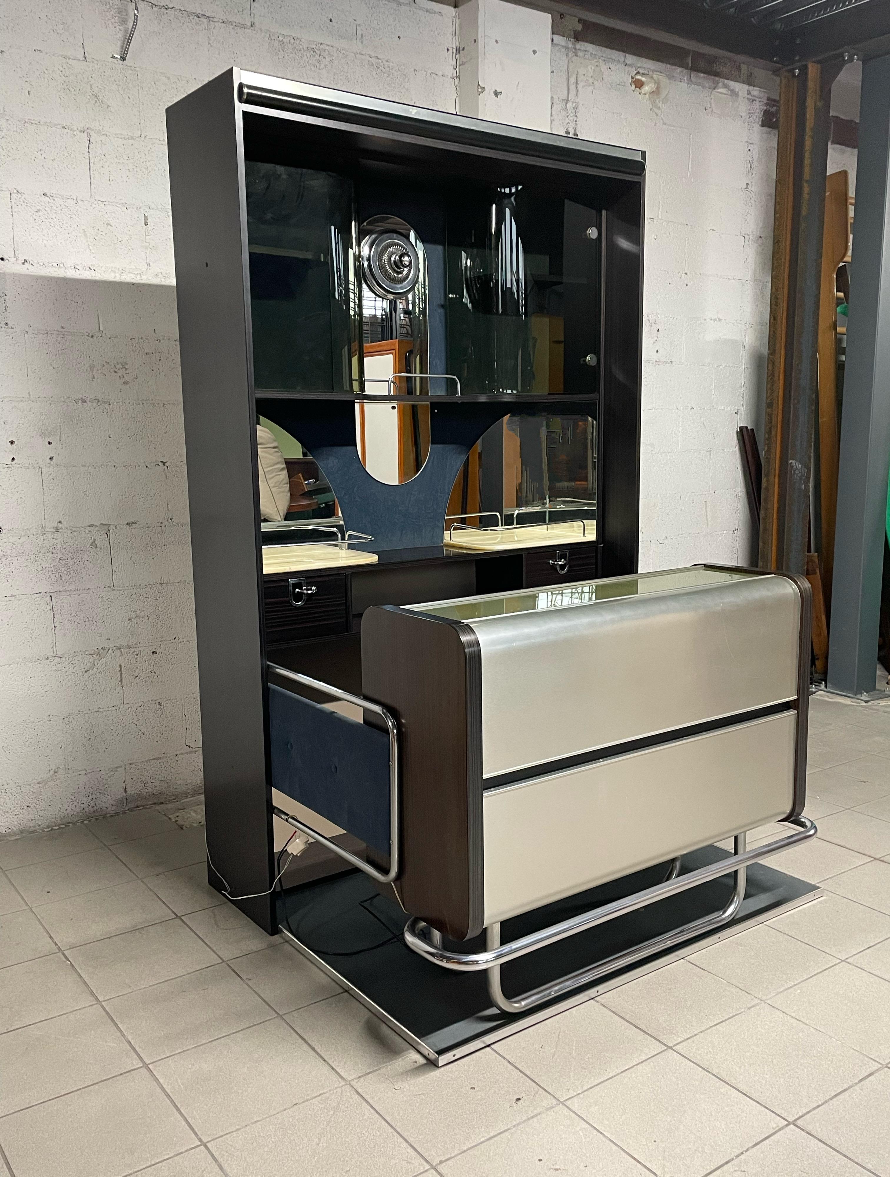 70s bar cabinet For Sale 1
