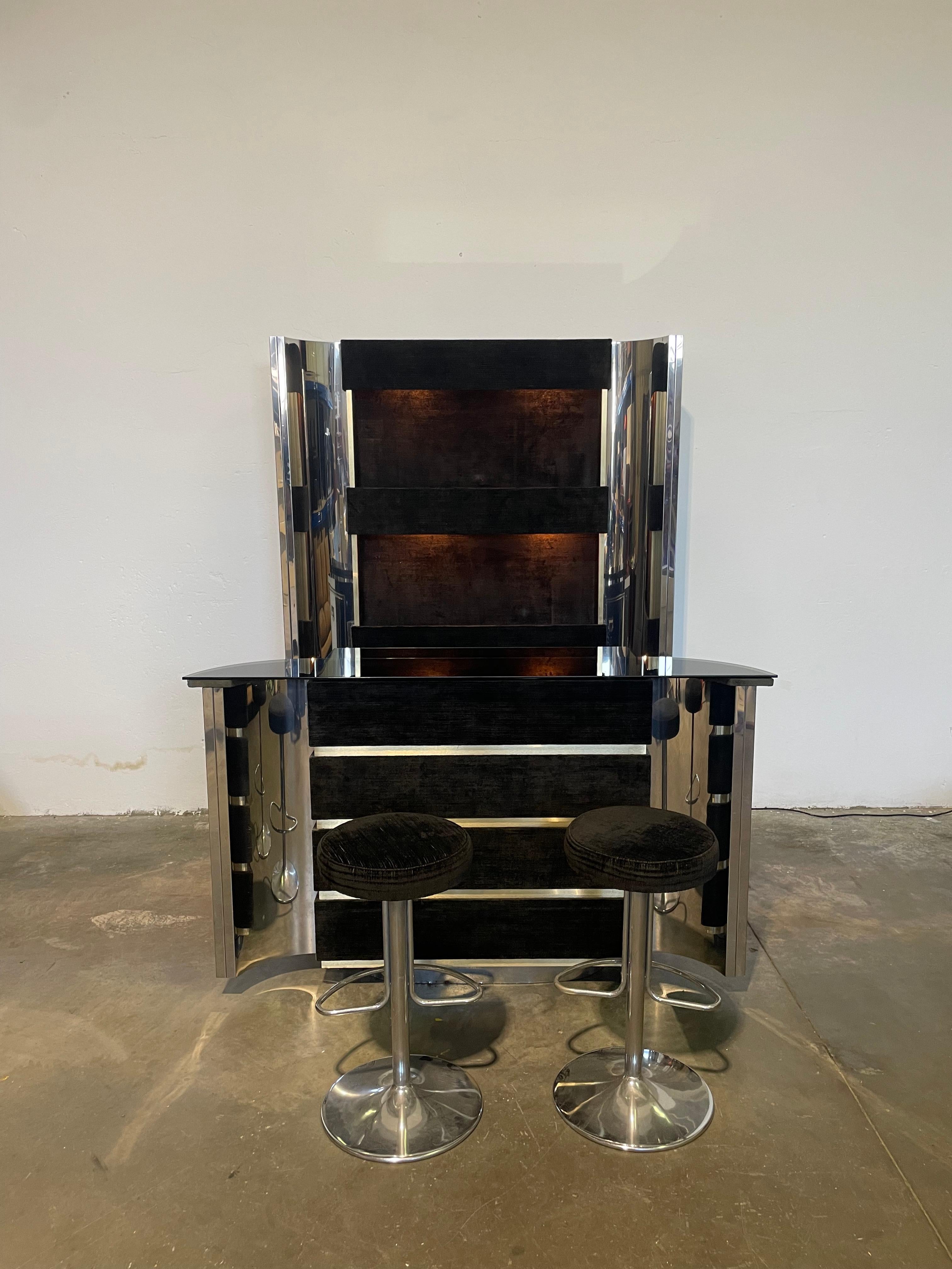 Mobil bar anni 70 Italiano con frigobar integrato nello stile di Willy Rizzo (Moderne der Mitte des Jahrhunderts) im Angebot