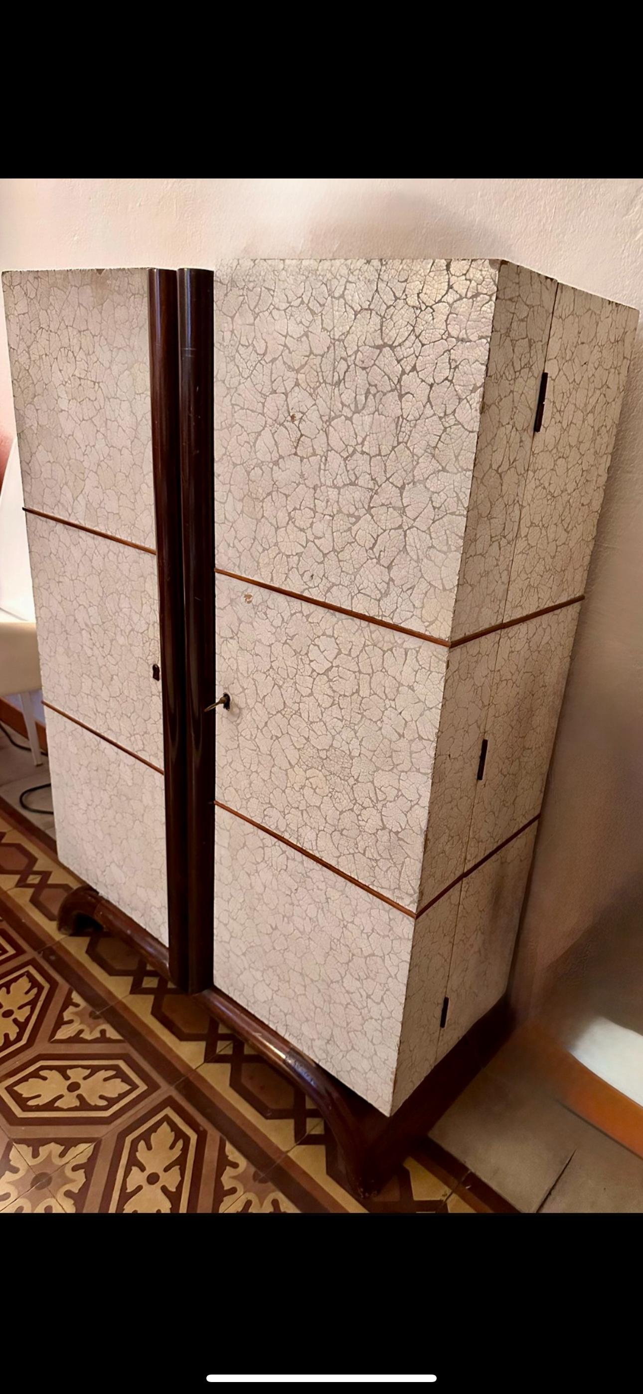 Mueble bar de Aldo Tura en cáscara de huevo, palisandro, arce, latón y cristal Italian en venta