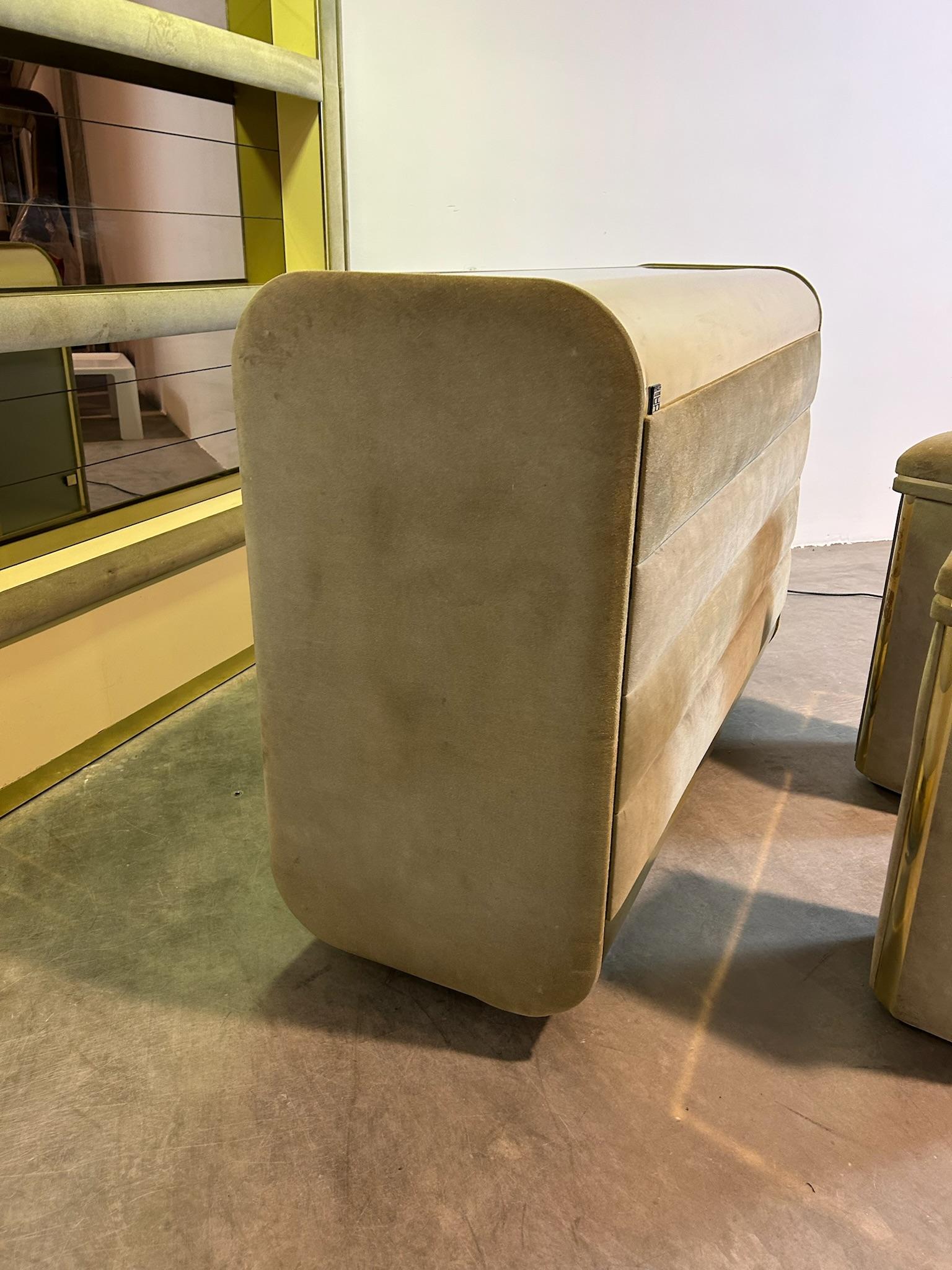 Mobile Bar Hollywood Regency di Willy Rizzo in ottone scamosciato Italiano en venta