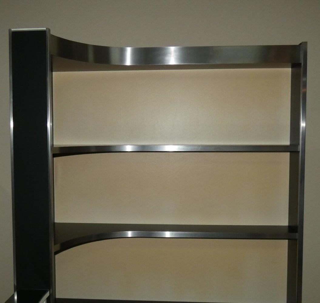 Italian Mobile bar in legno e vinile di E. Sottsass, anni '70, set di 2 in vendita