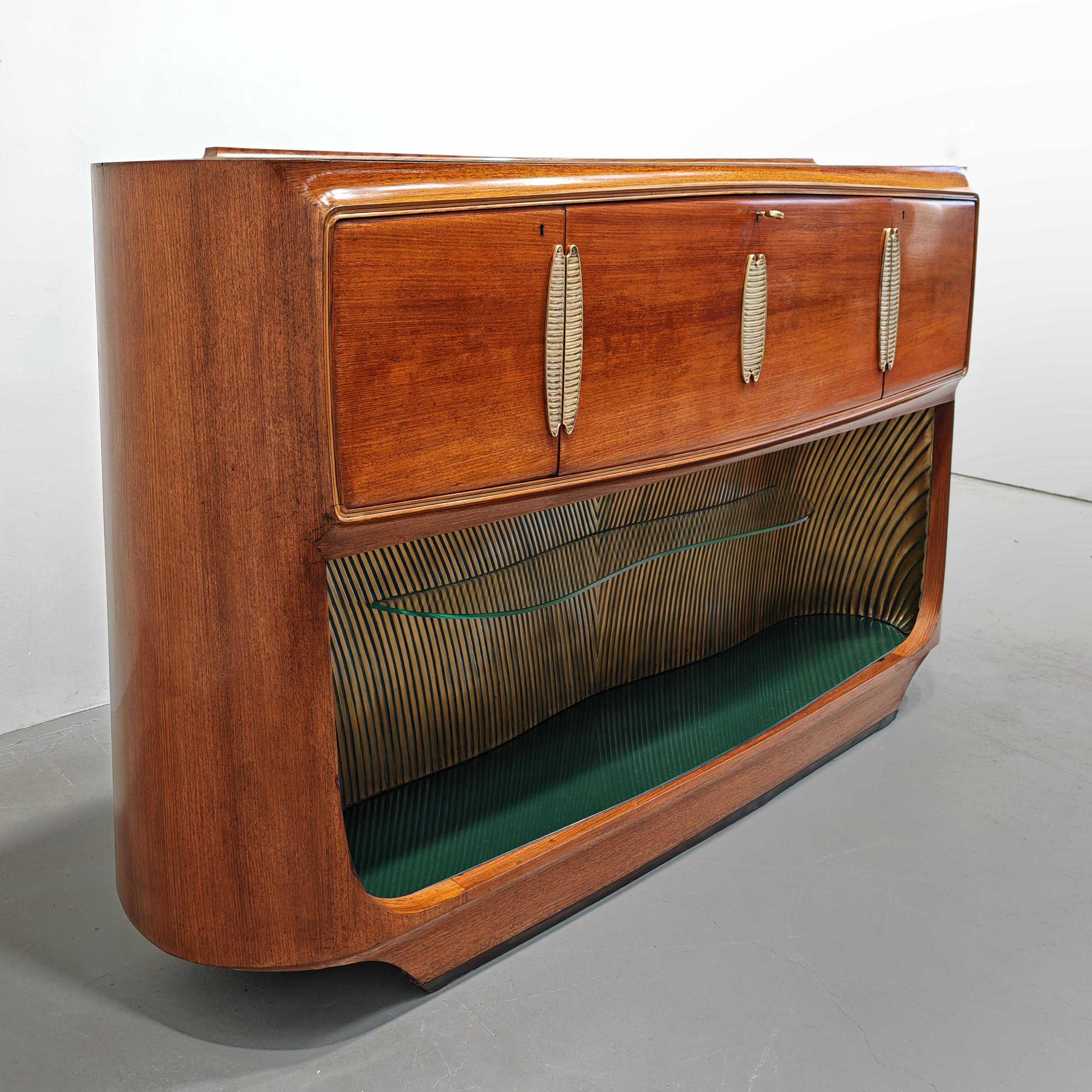 Italian-made Deco-style bar cabinet by Vittorio Dassi 1940s-50s For Sale 4