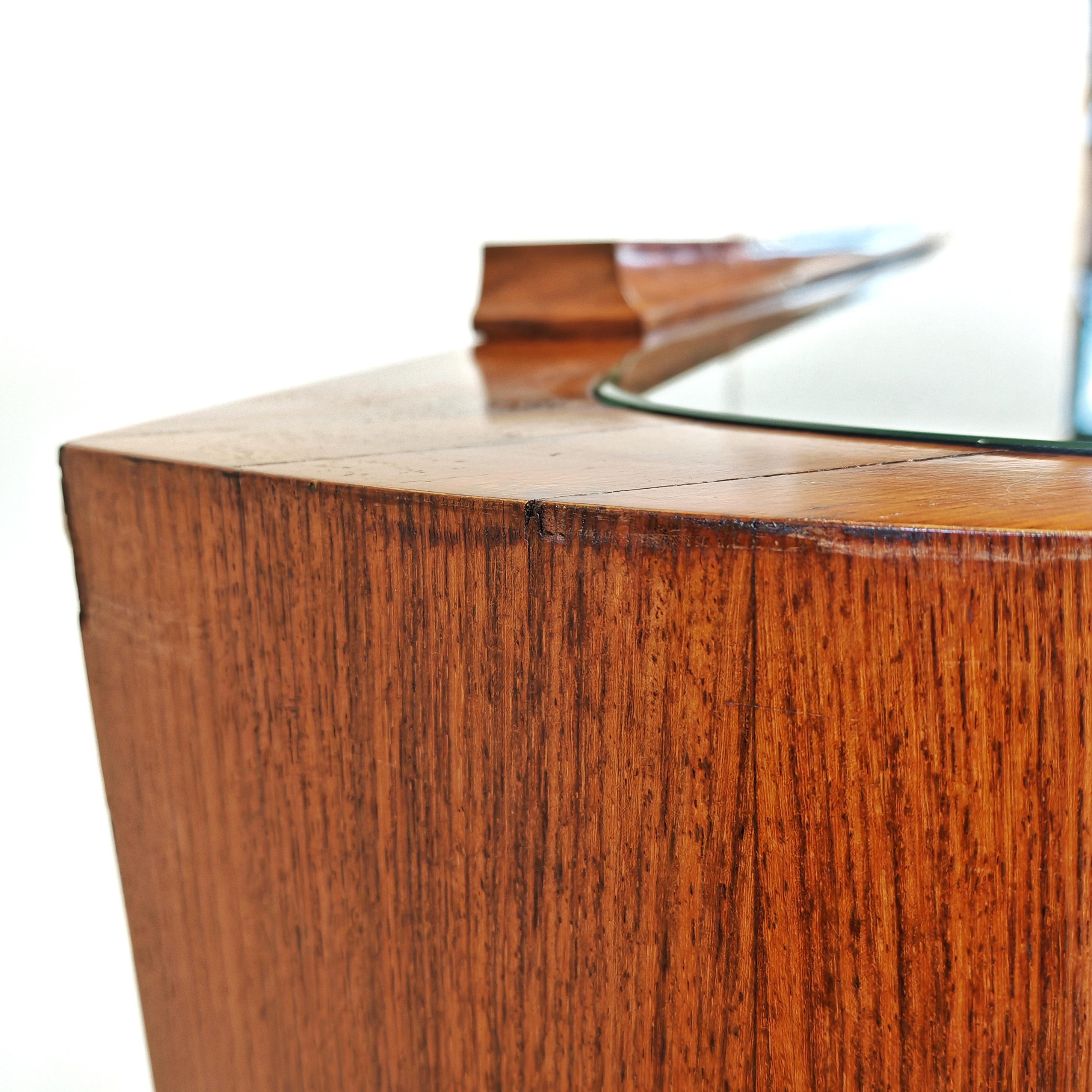 Italian-made Deco-style bar cabinet by Vittorio Dassi 1940s-50s For Sale 5