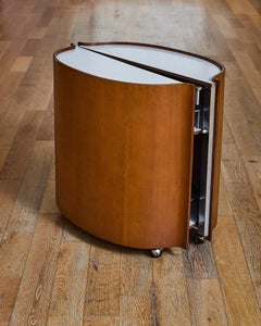 Mueble bar "Jamaica" diseñado por Eugenio Gerli para Tecno