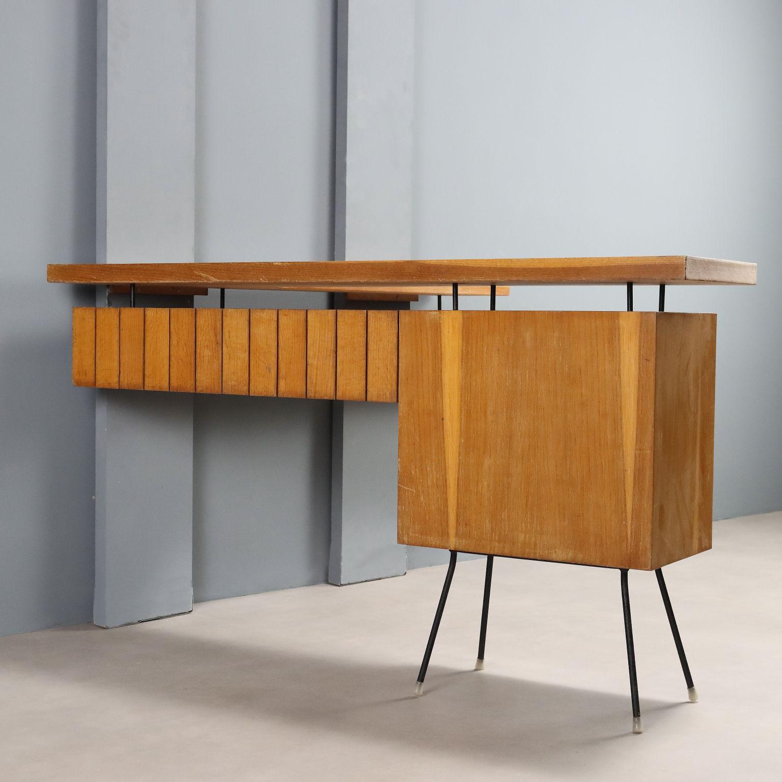 Mueble bar suspendido de los años 50, diseño de Marco Zanuso Italian en venta