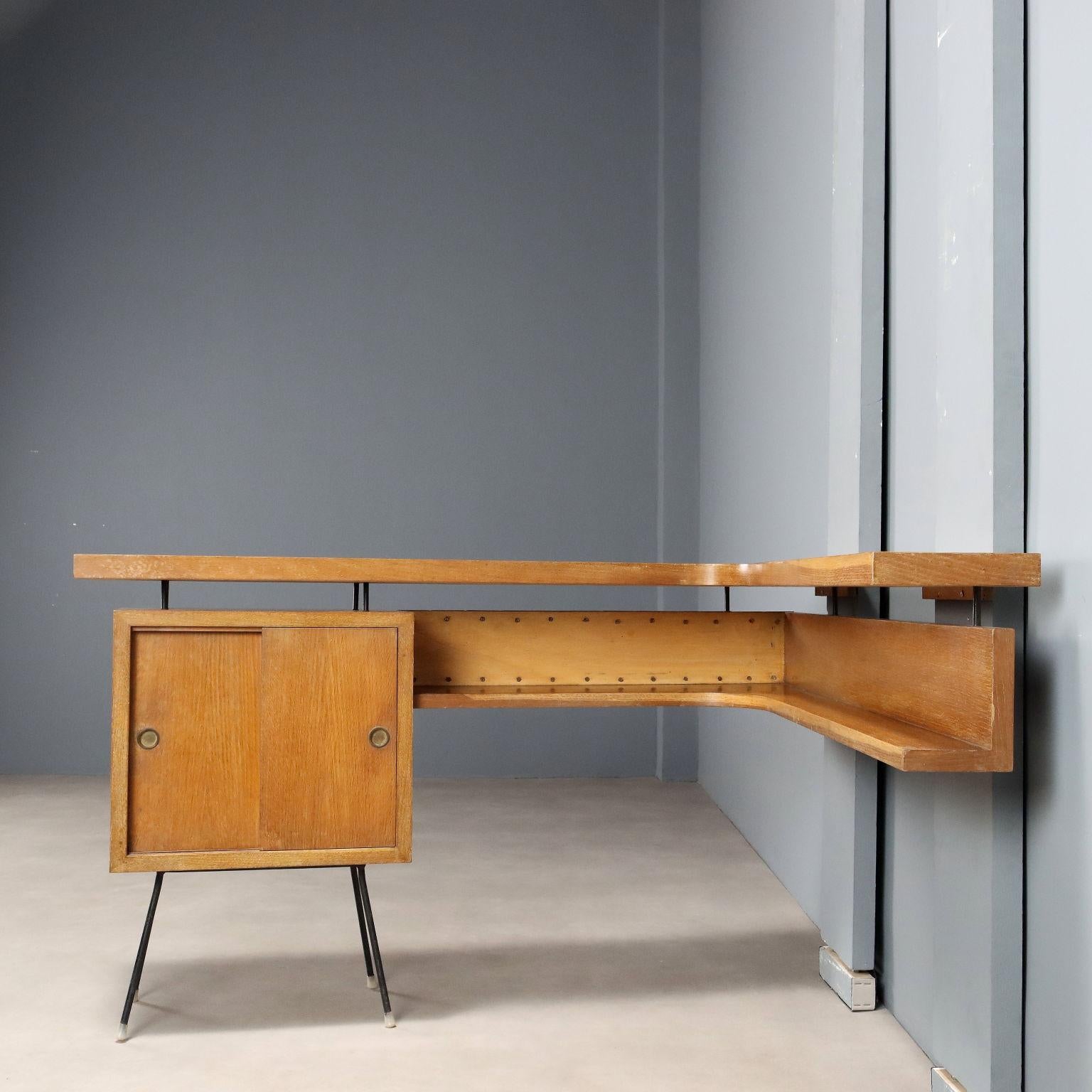 Mueble bar suspendido de los años 50, diseño de Marco Zanuso Lacado en venta