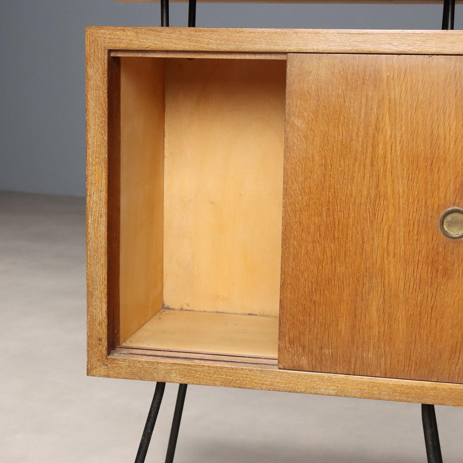 Mueble bar suspendido de los años 50, diseño de Marco Zanuso Metal en venta