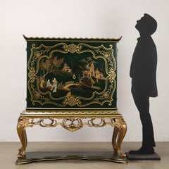 Chinoiserie Style Bar Cabinet Italy 20th Century green and gold