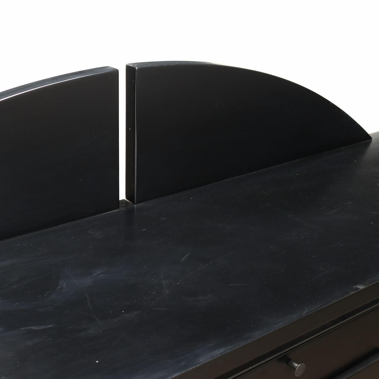 Laccato Mobile Buffet  anni 80 in legno laccato nero in vendita
