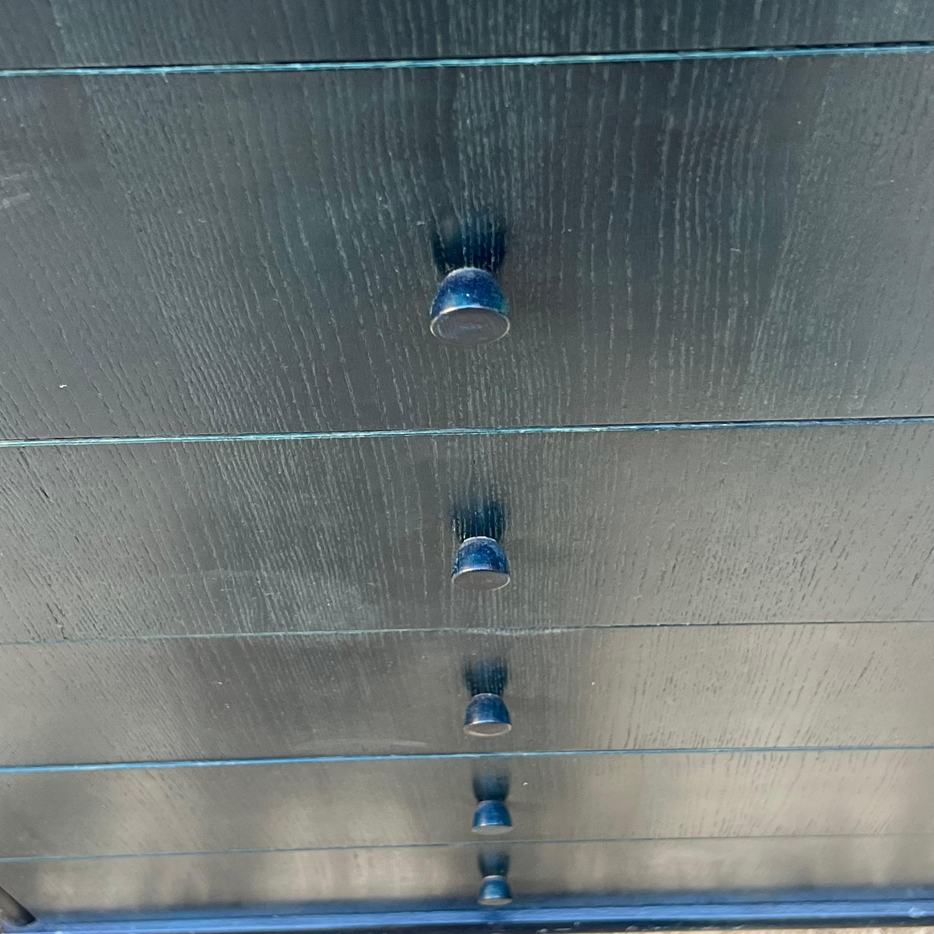 Drawer cabinet 