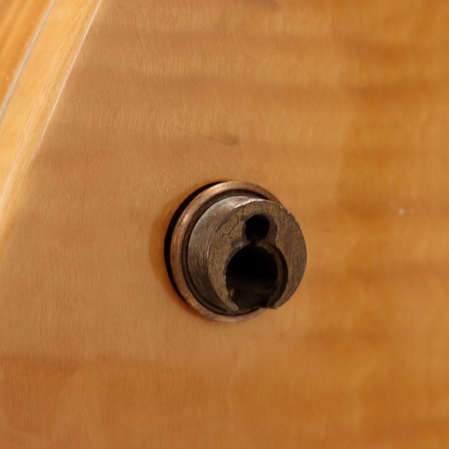 Schreibtischschrank 'Bauletto' Produktion Saporiti, Entwurf von Giovanni Offredi (Late 20th Century) im Angebot
